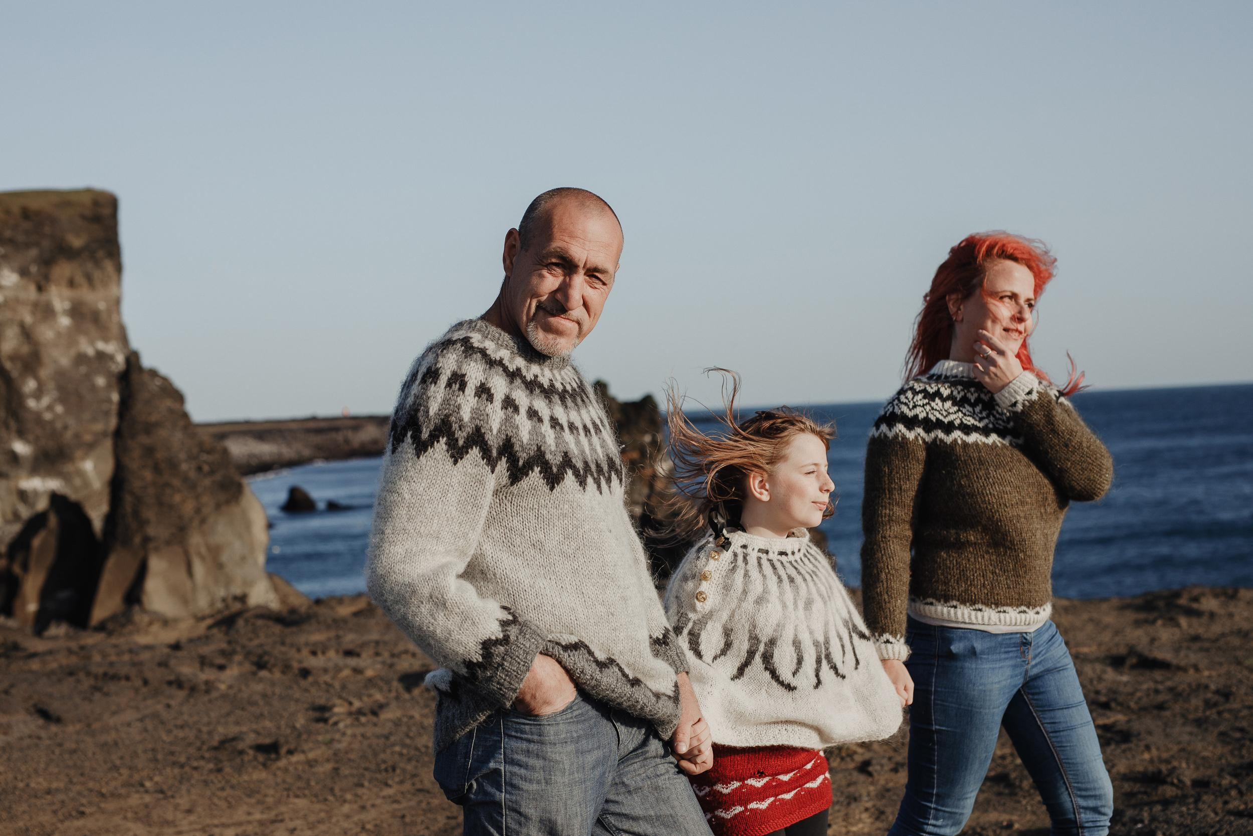Family photographer Iceland. Iceland elopement photographer & videographer
