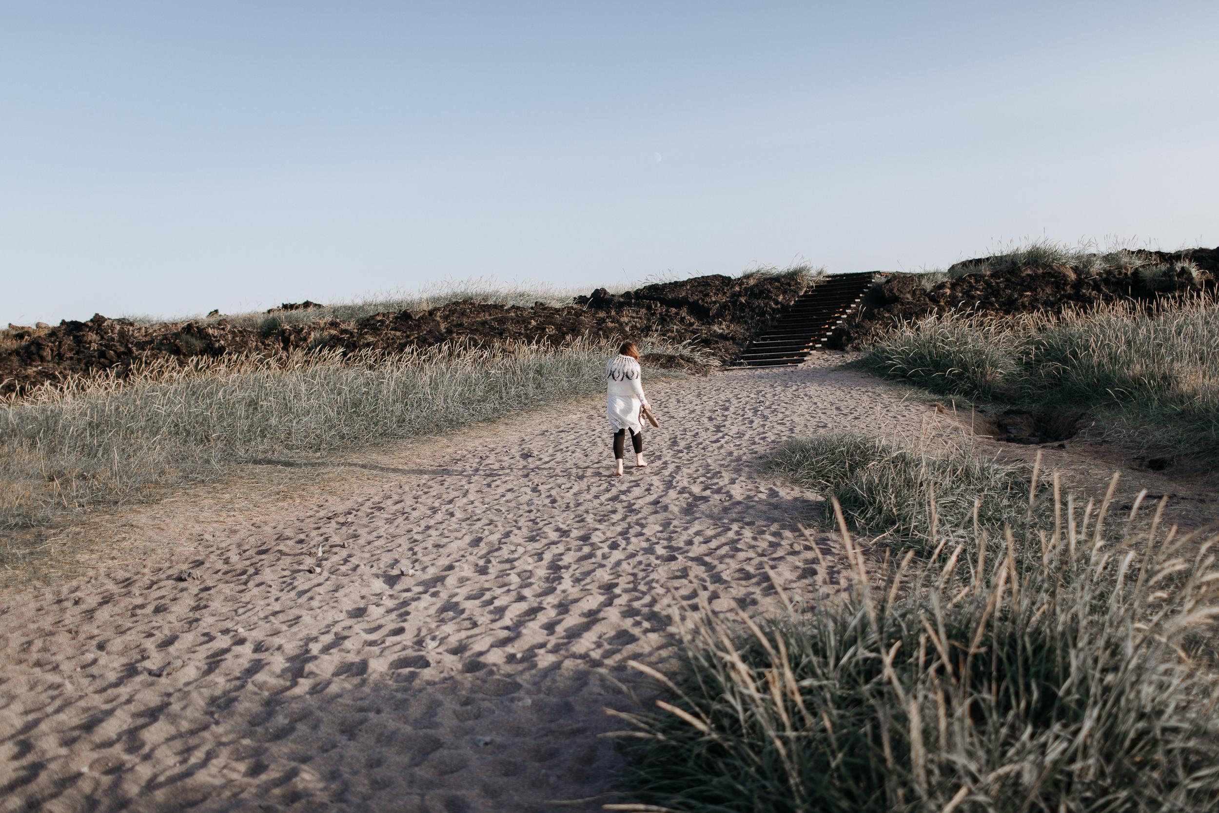 Family photographer Iceland. Iceland elopement photographer & videographer