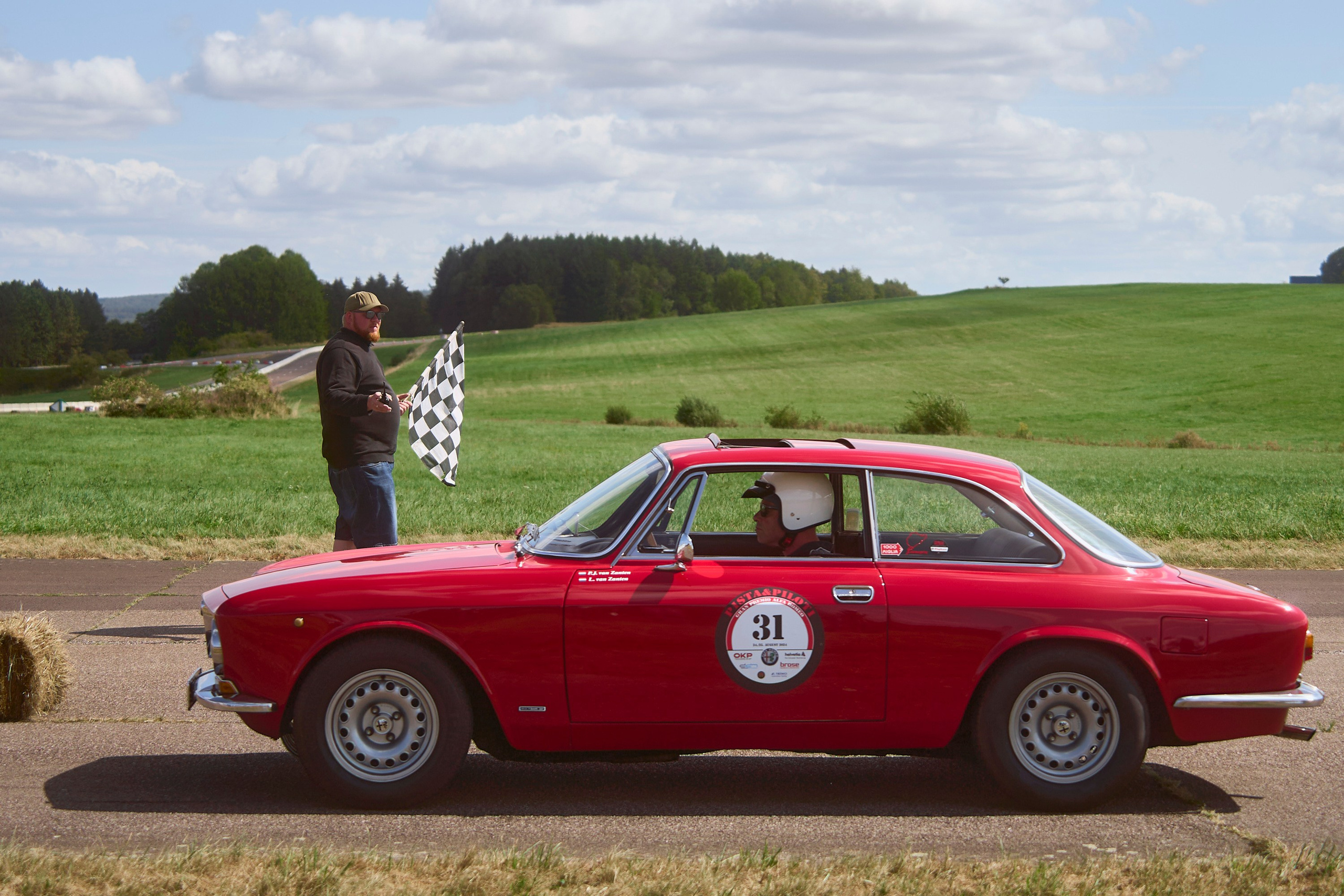 Pista & Piloti. Aleksandr Steinbrenner | Streetfotografie