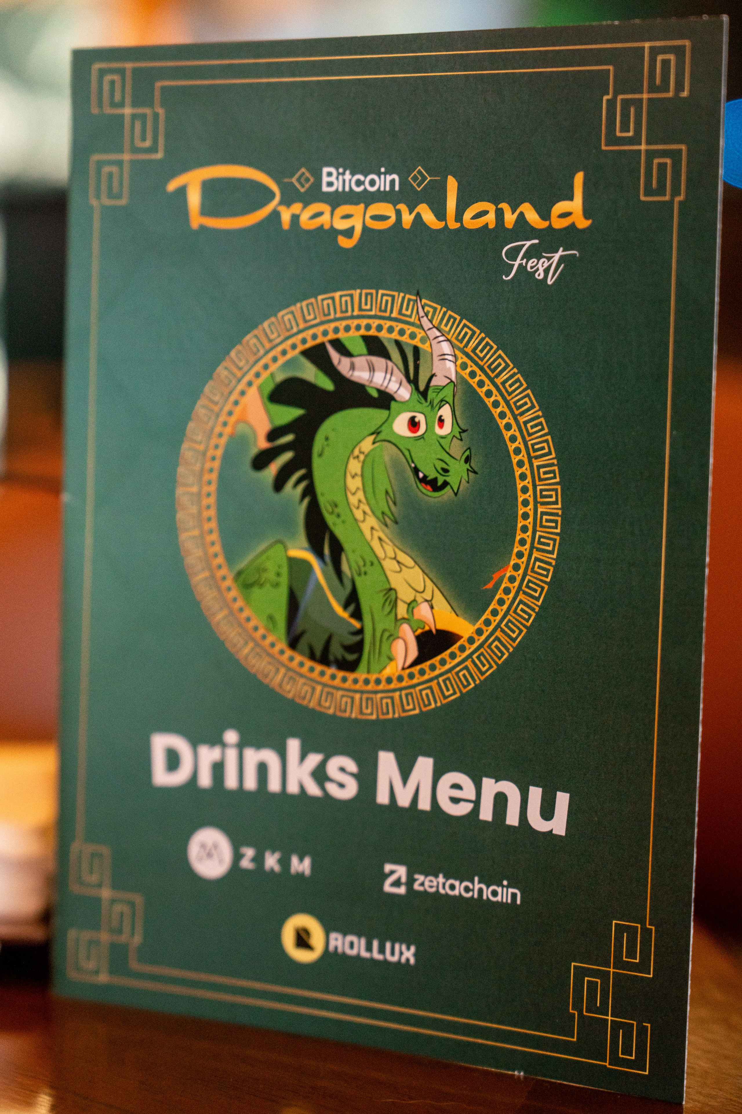 ZKM. ФОТОГРАФ В ГОНКОНГЕ (СВАДЬБЫ, FASHION, СЕМЕЙНЫЕ, МЕРОПРИЯТИЯ, ФОТОПРОГУЛКИ)