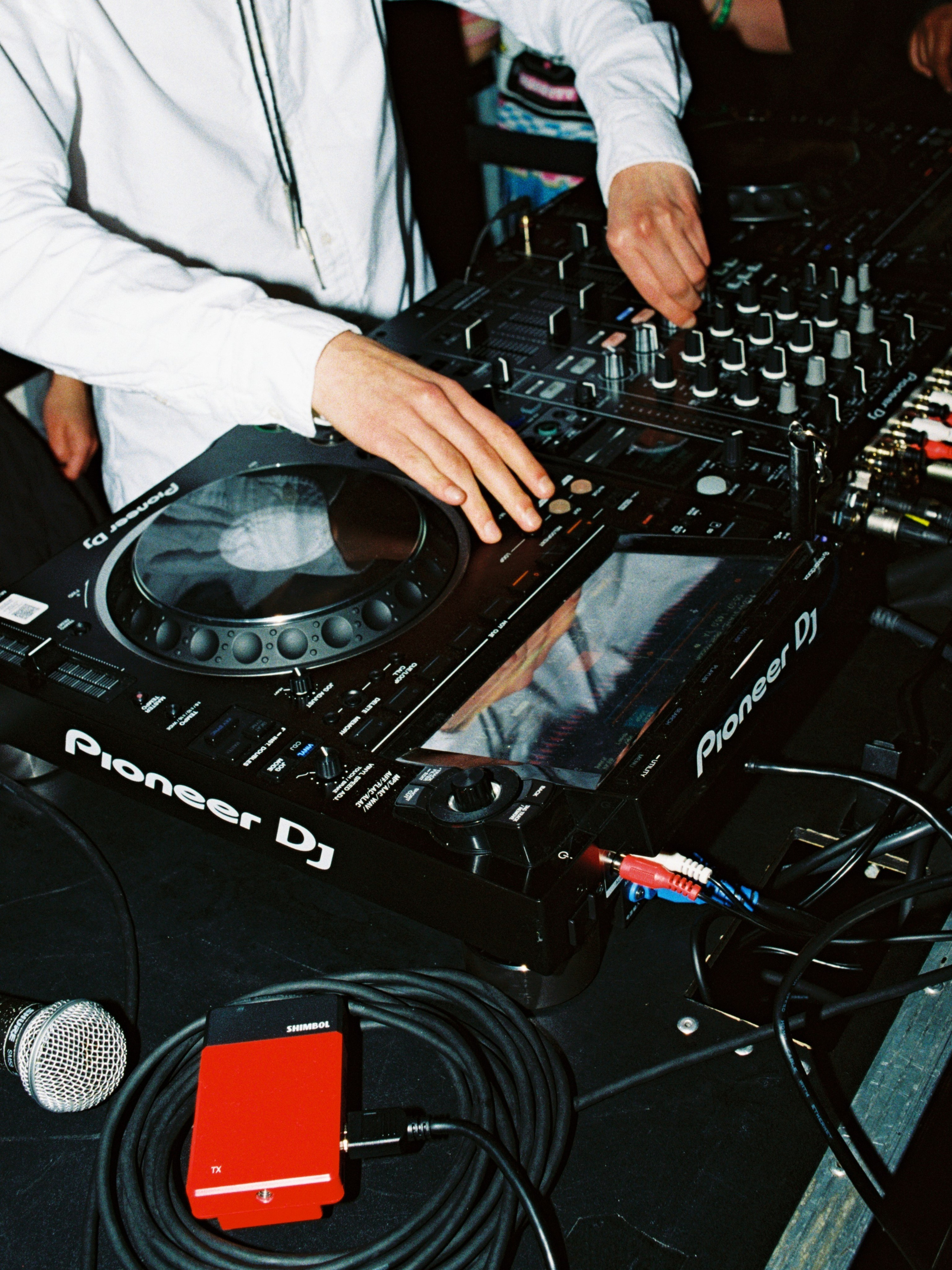 MUSIC AND EVENT. 35mm Photography by Brad Zgonena based in Chicago, IL