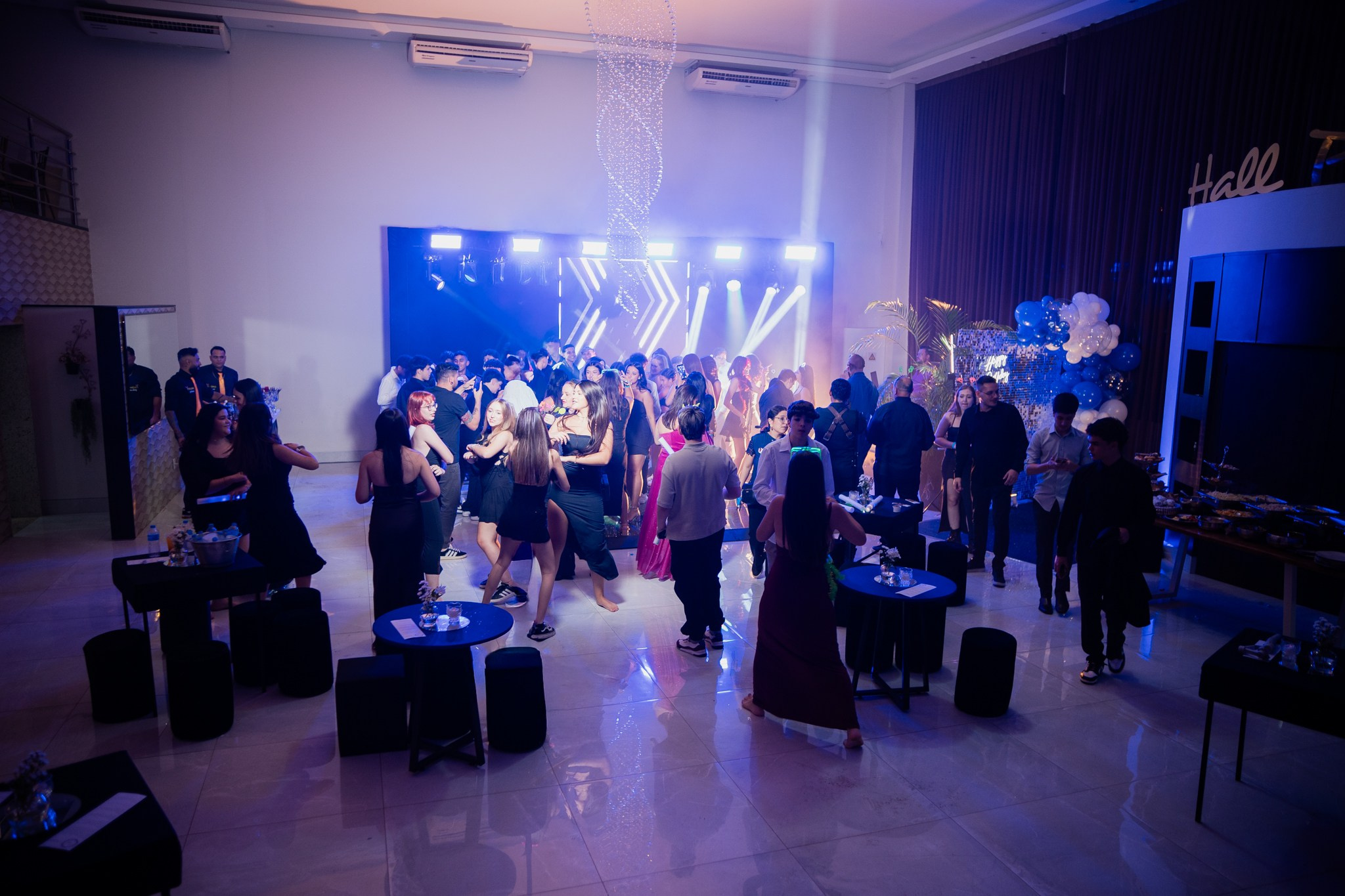 Lara — Hall Palace / Bauru SP. Robson Colaço