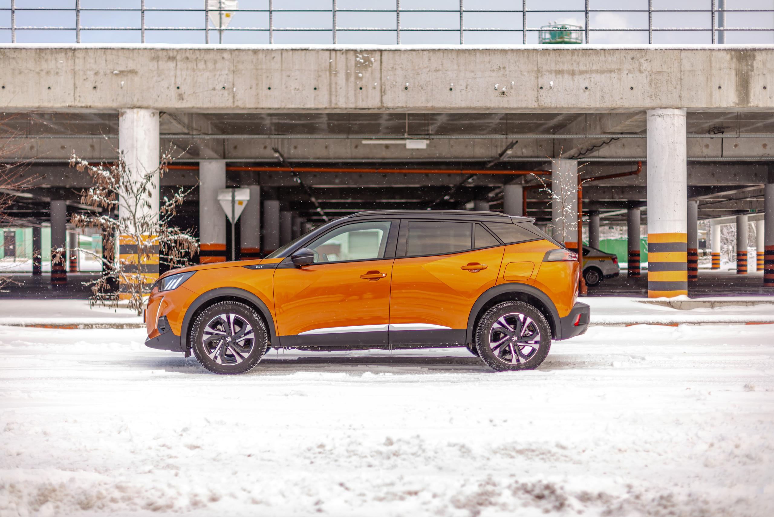 Фотосъемка автомобиля Peugeot 2008 GT. ФОТОГРАФ МЕКСИКА КИНТАНА-РОО