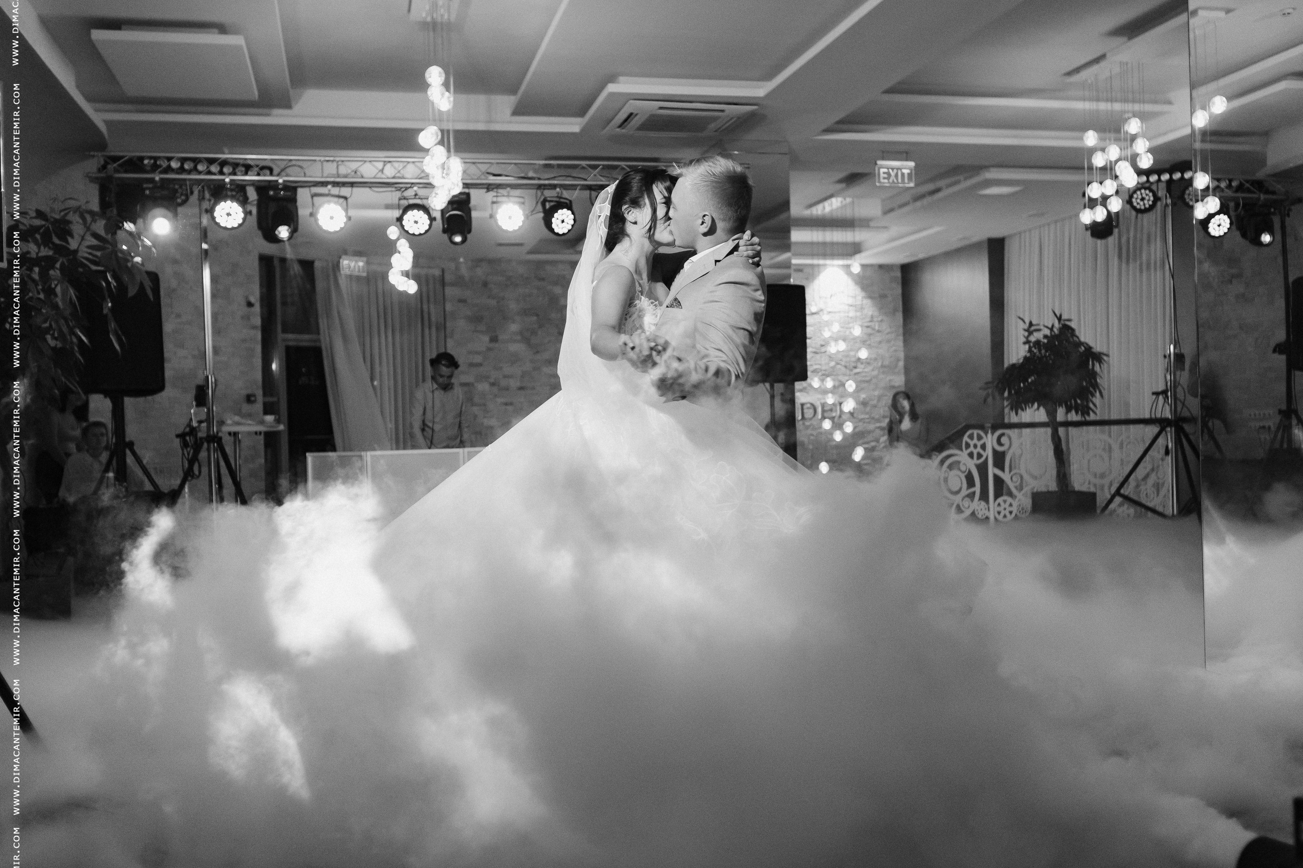 VLAD + YANA. Fotograf de nuntă în Chisinau, Moldova. Poze și Video Comerciale