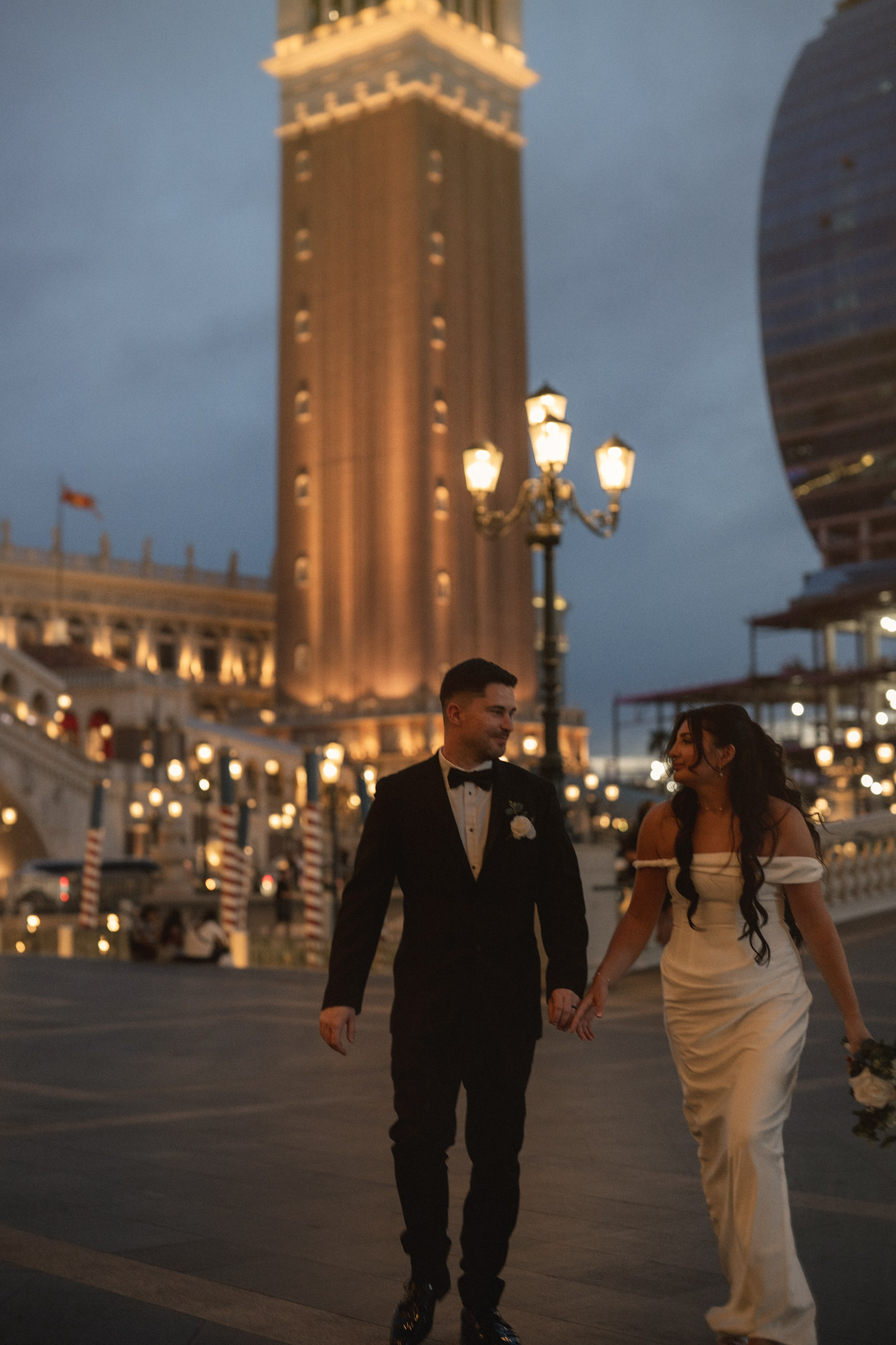 Amy&Alex. Wedding & elopement photographer Viktoriya Kravtsov. Las Vegas
