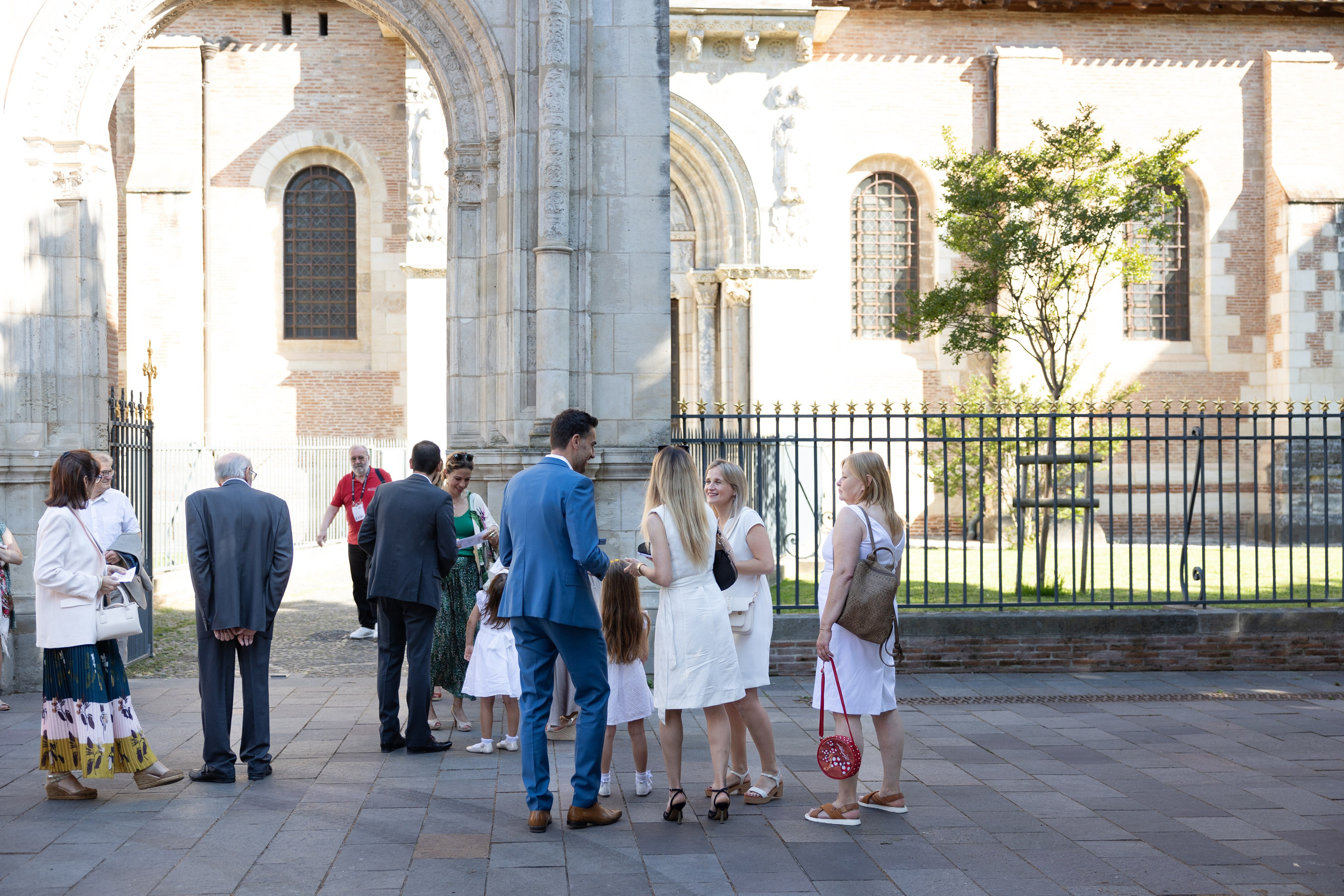 The Baptism of Diana in the Church of Saint-Sernin in Toulouse. Eugénie Smirnova — Photographe à Toulouse et dans le Sud-Ouest