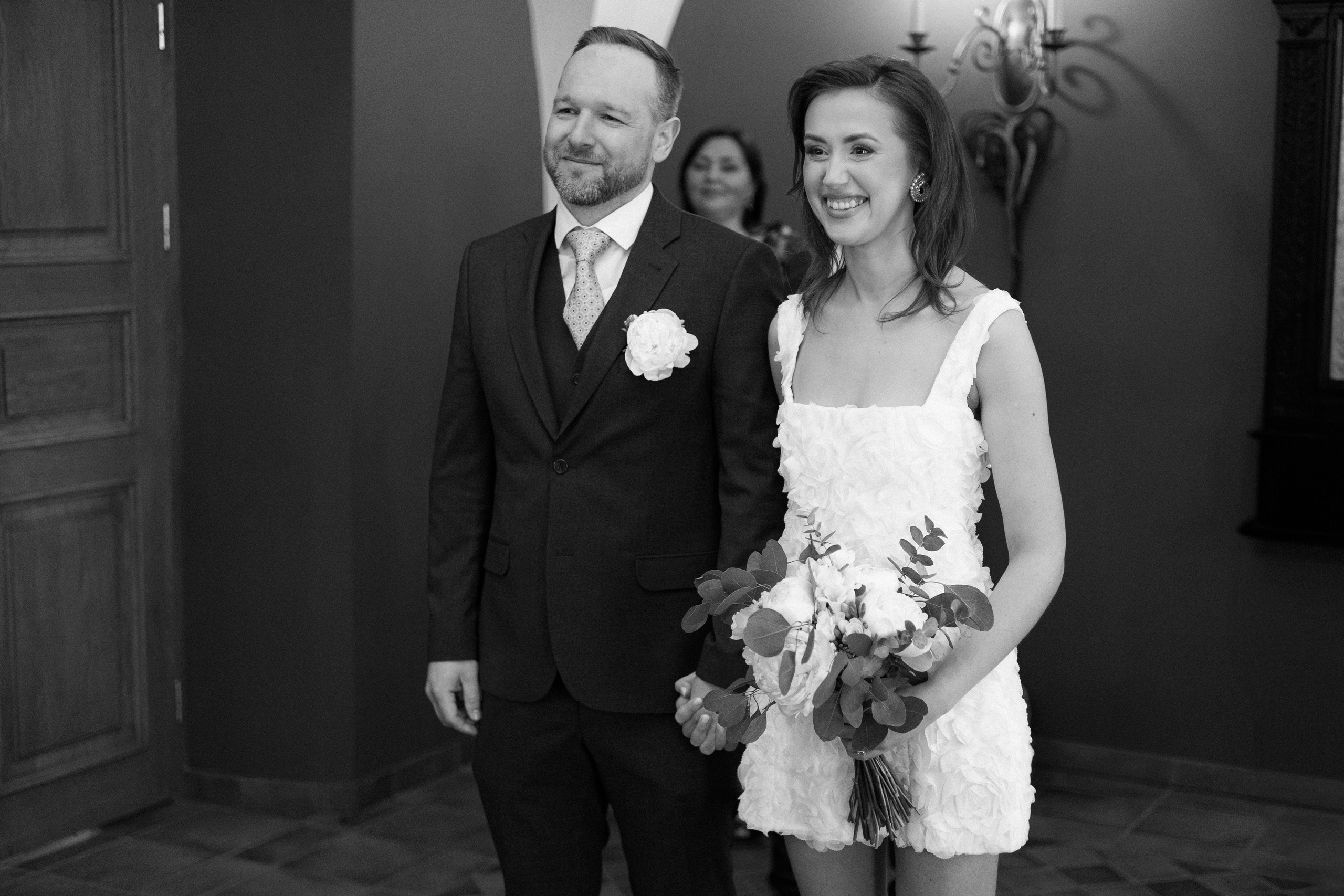 Monika ir Vytautas — miestu alsuojanti trumpa jaunųjų fotosesija Kaune