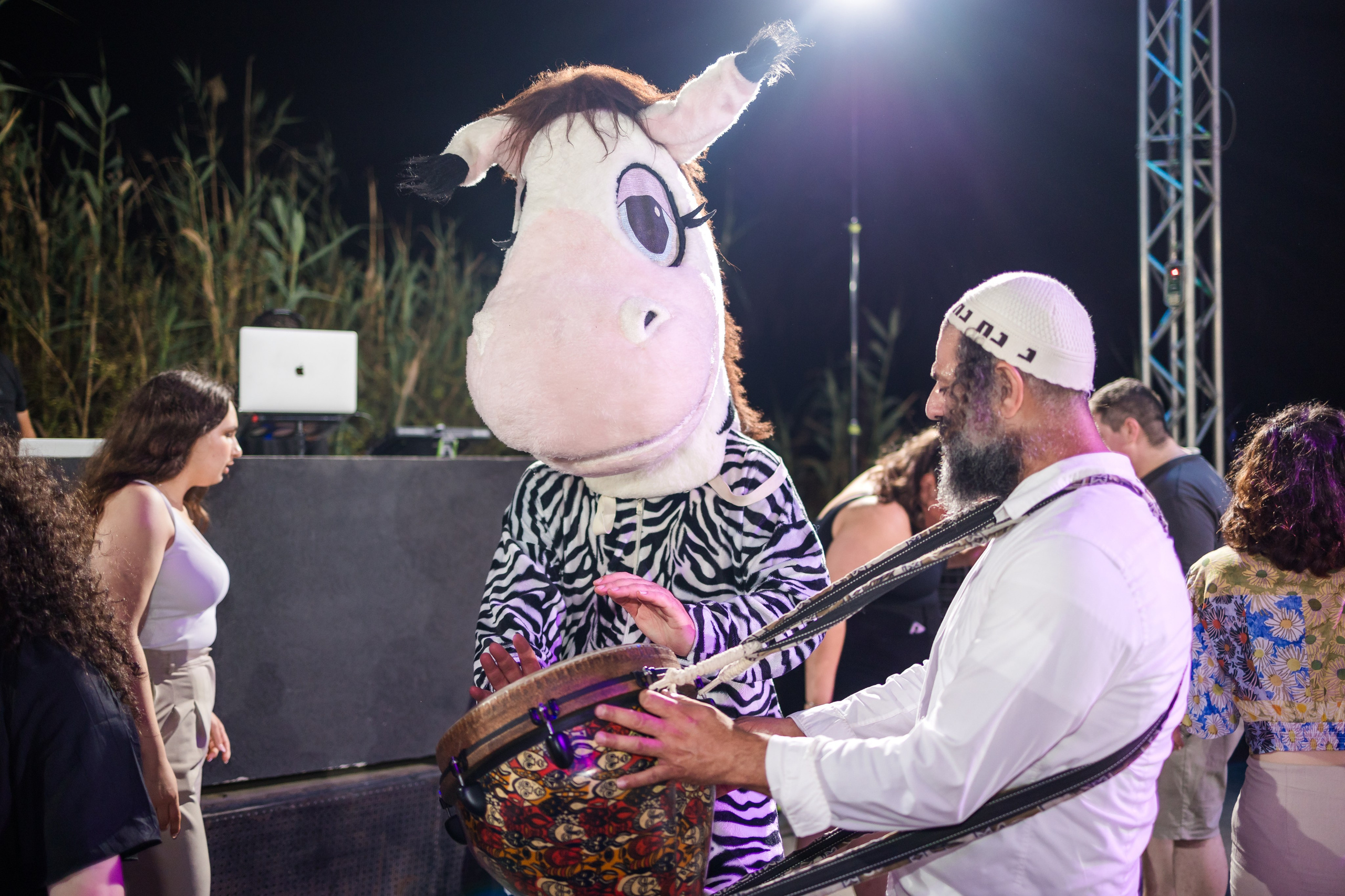 Doreen & RAZ. AMIR BUCHNIK PHOTOGRAPHER