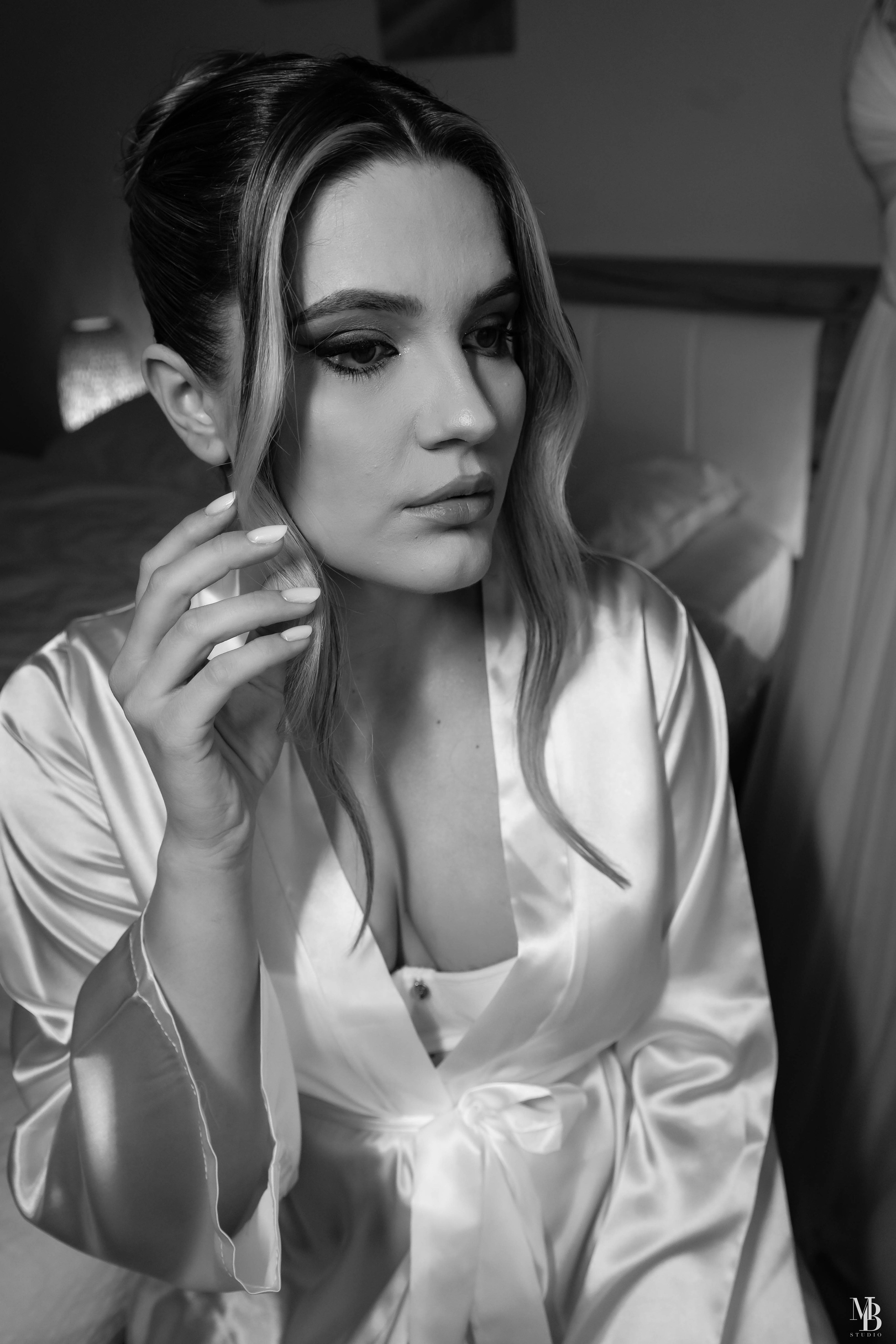 Constantin și Cătălina. MBT STUDIO