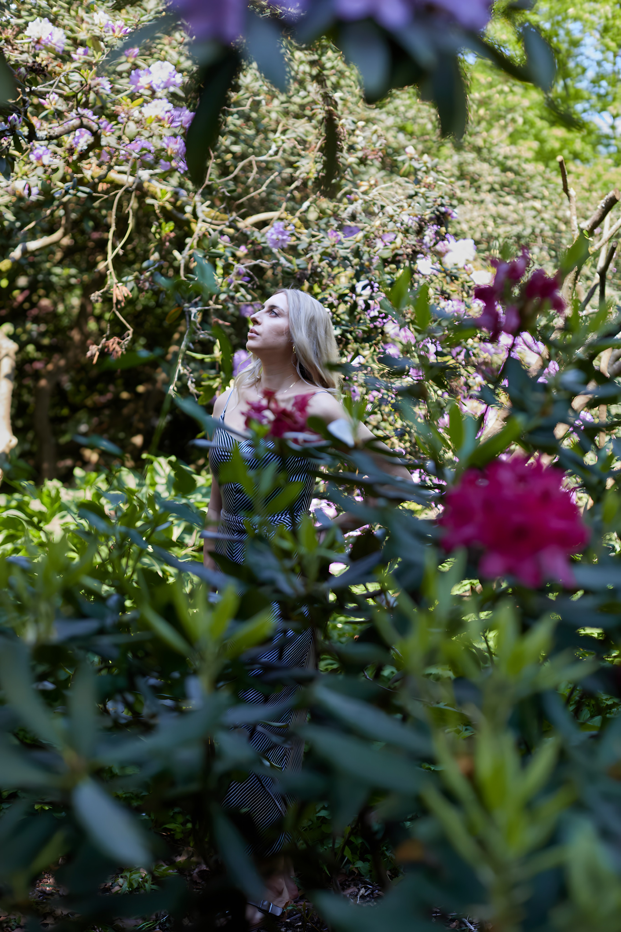 Viktorija im Garten. PHOTOgrapher Germany MARBURG