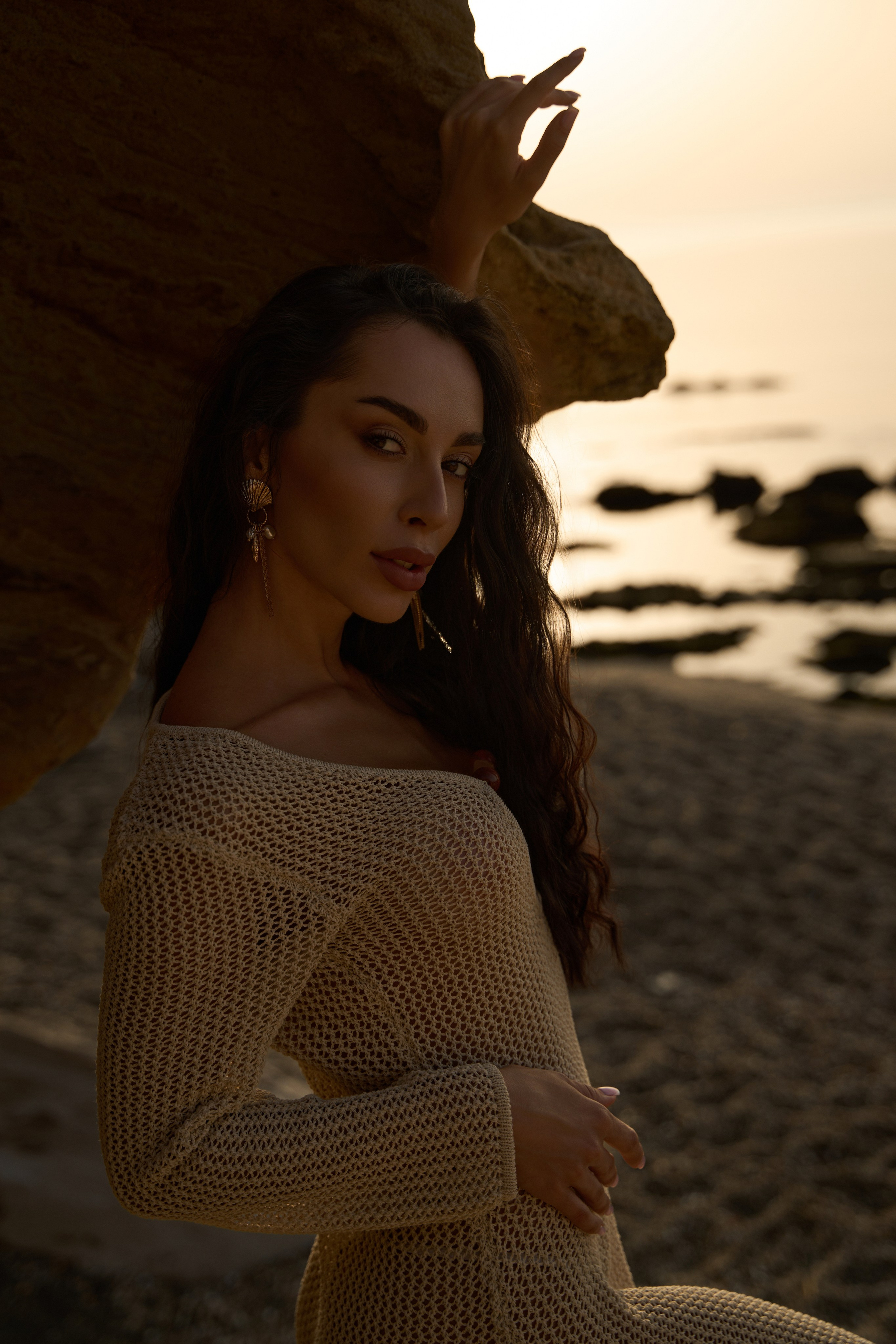 Sunrise between rocks