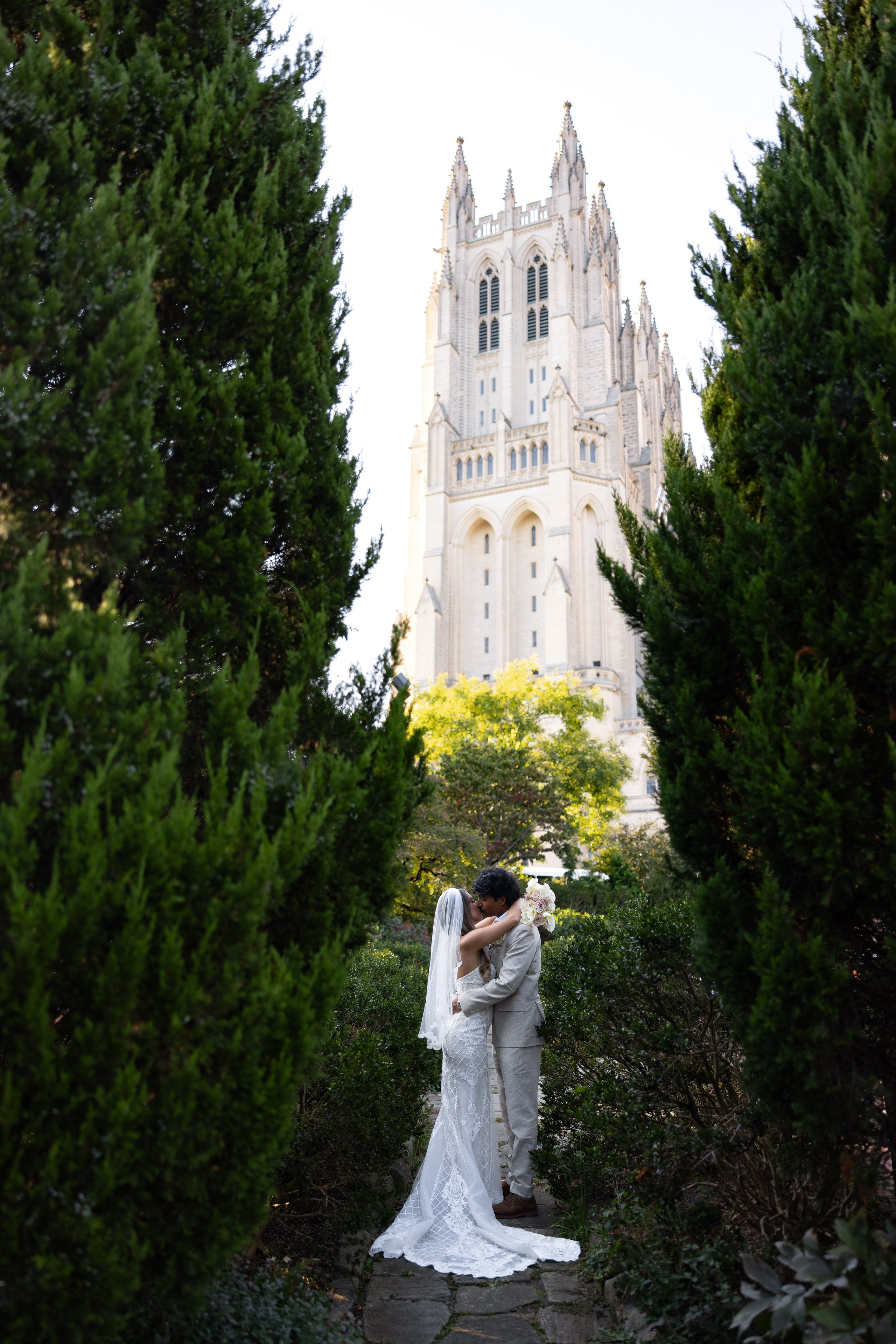 Nina and Arjun. Intimate Elopement in Washington DC. Photographer Anastasia Nagibina