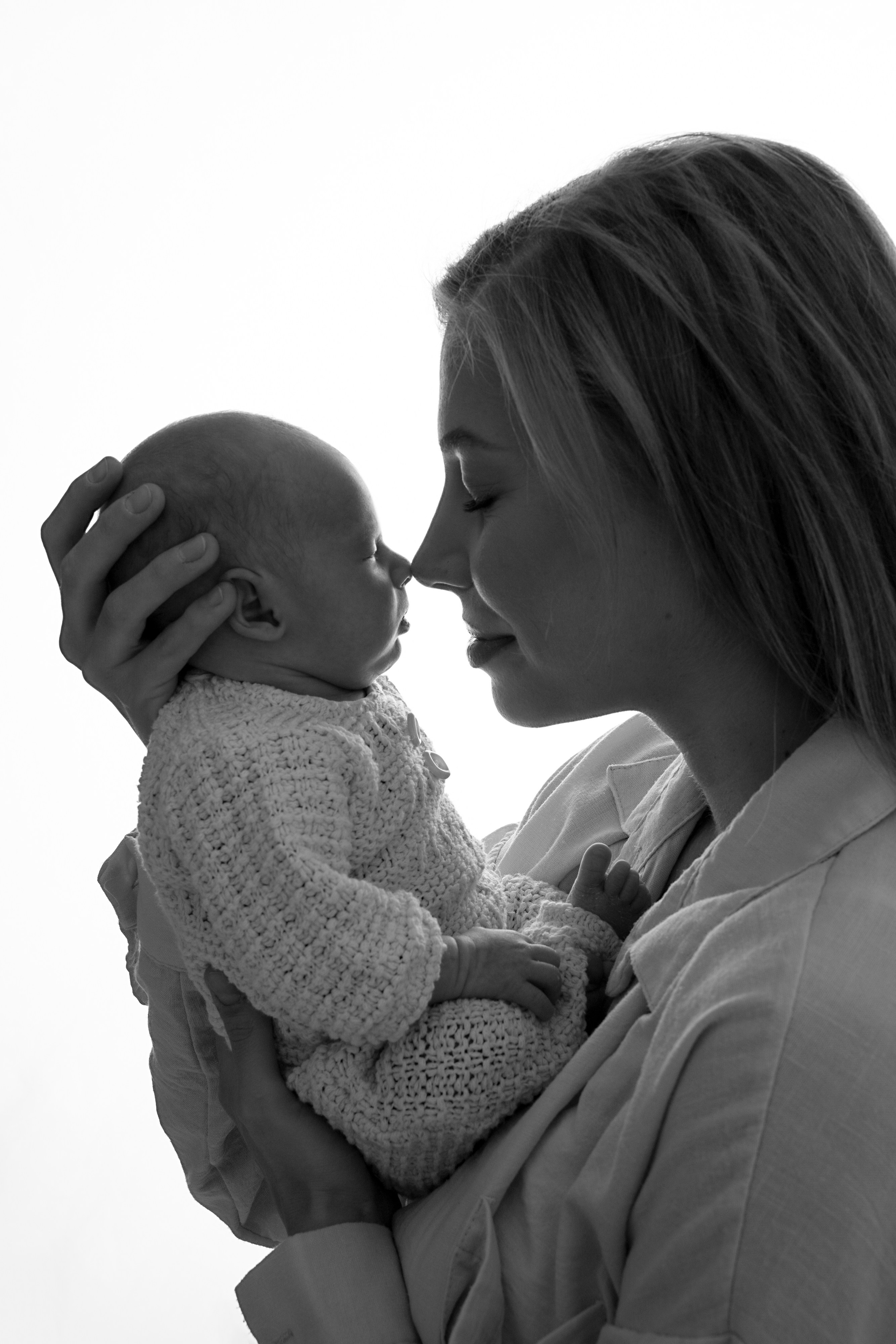 Newborn. Fotograf maternitate, nou-născuți și familie în Cluj-Napoca | Roxana Rusu