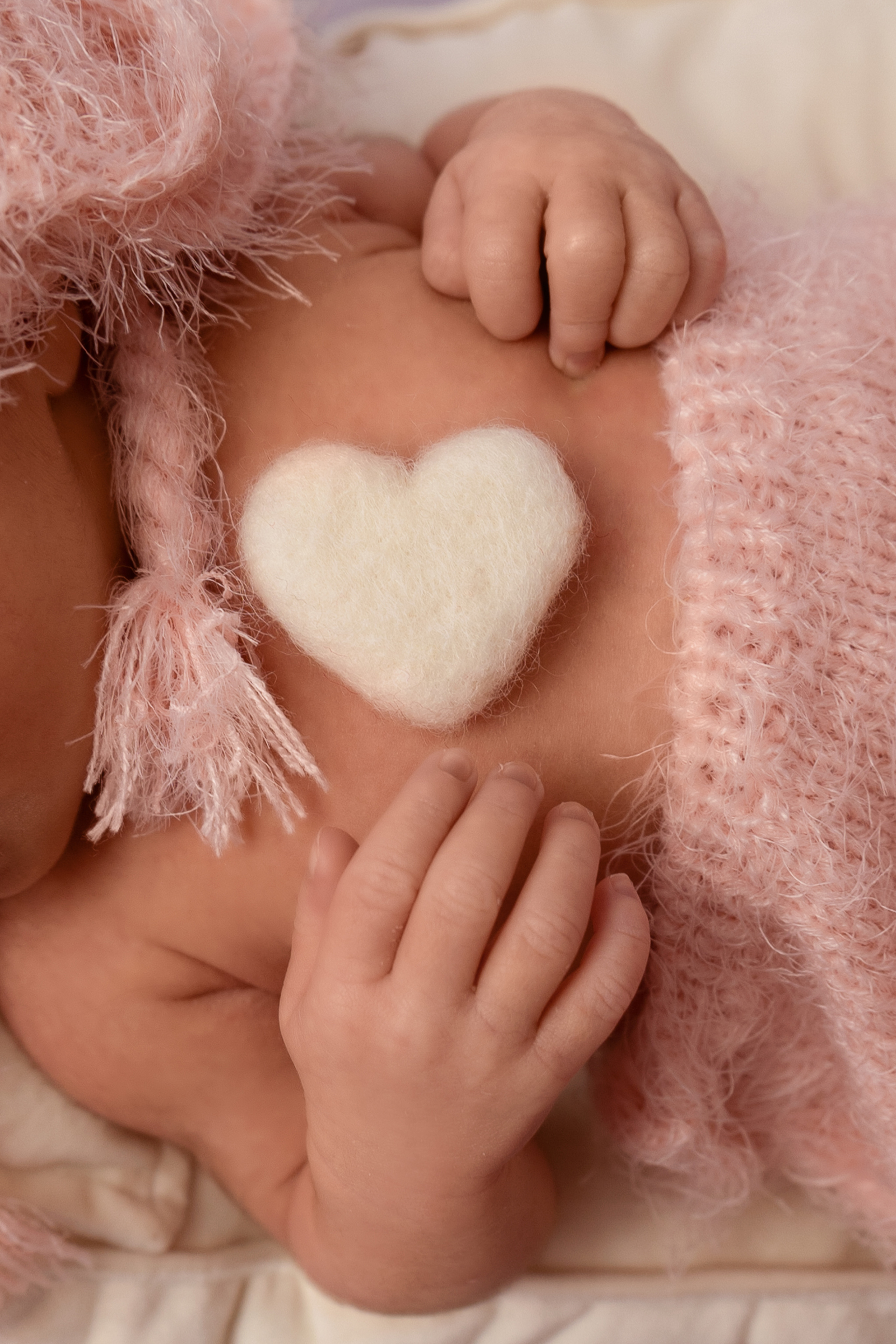 Newborn. Professional photographer in NYC Kristina Bagdasaryan