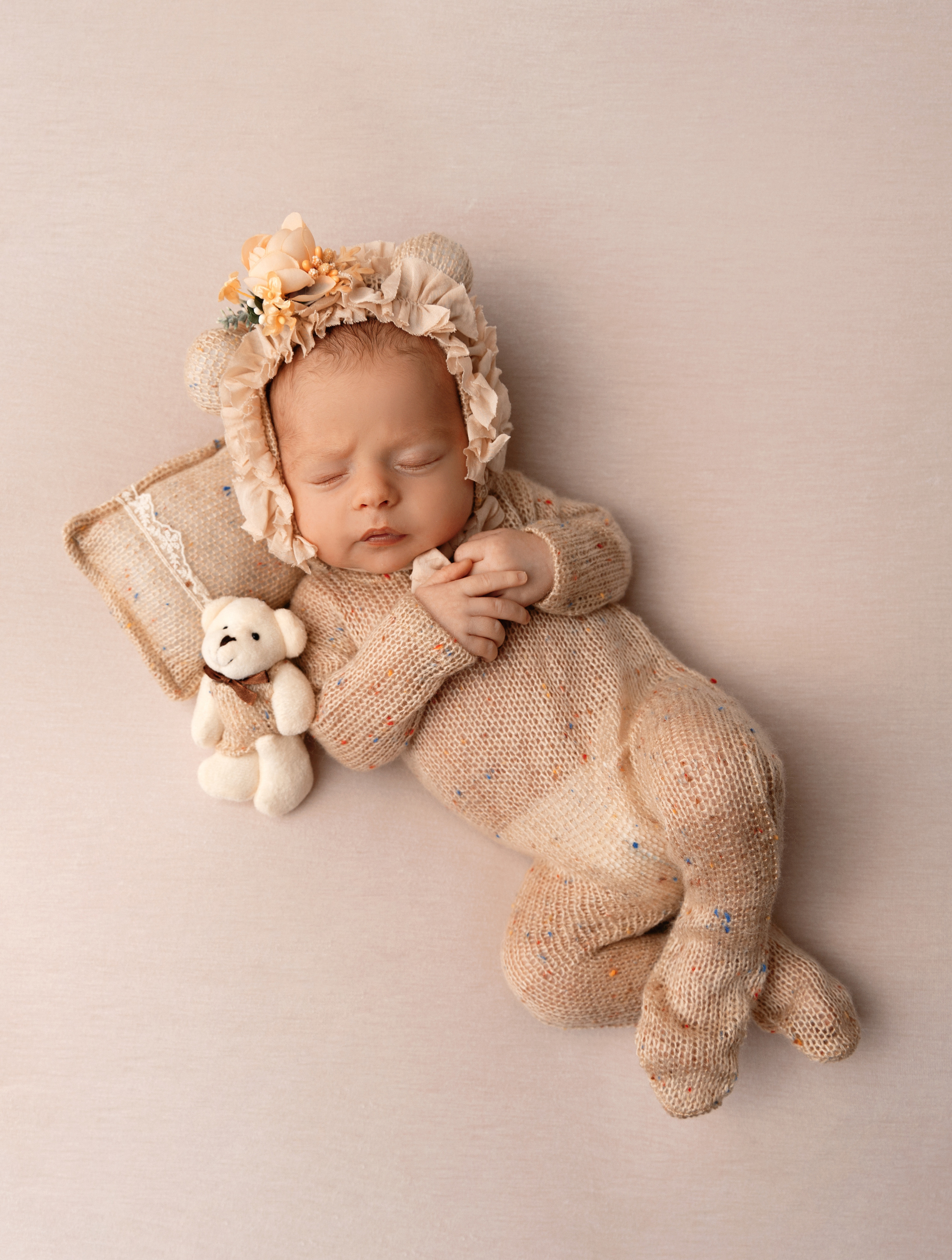 Newborn. Professional photographer in NYC Kristina Bagdasaryan