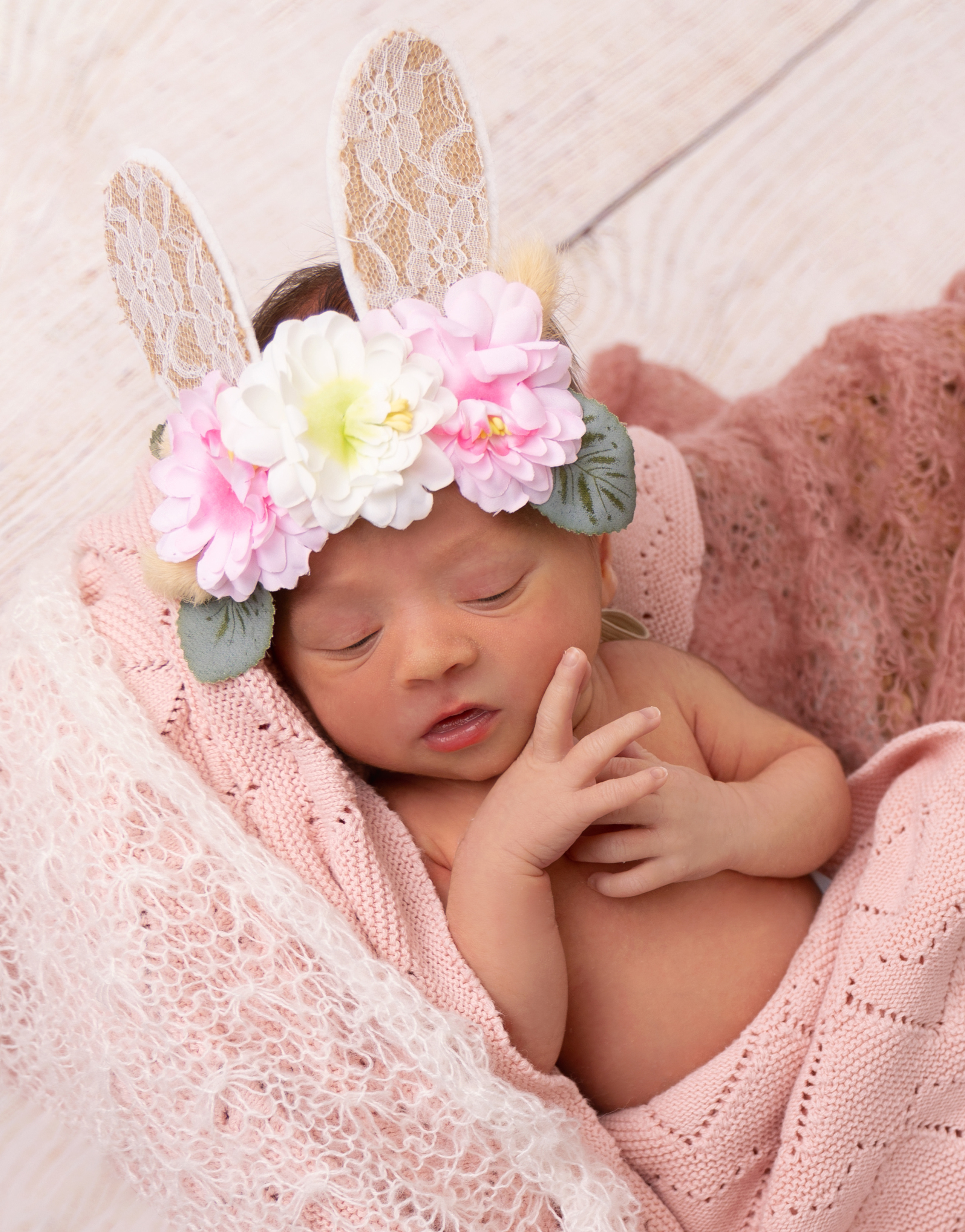 Newborn. Professional photographer in NYC Kristina Bagdasaryan