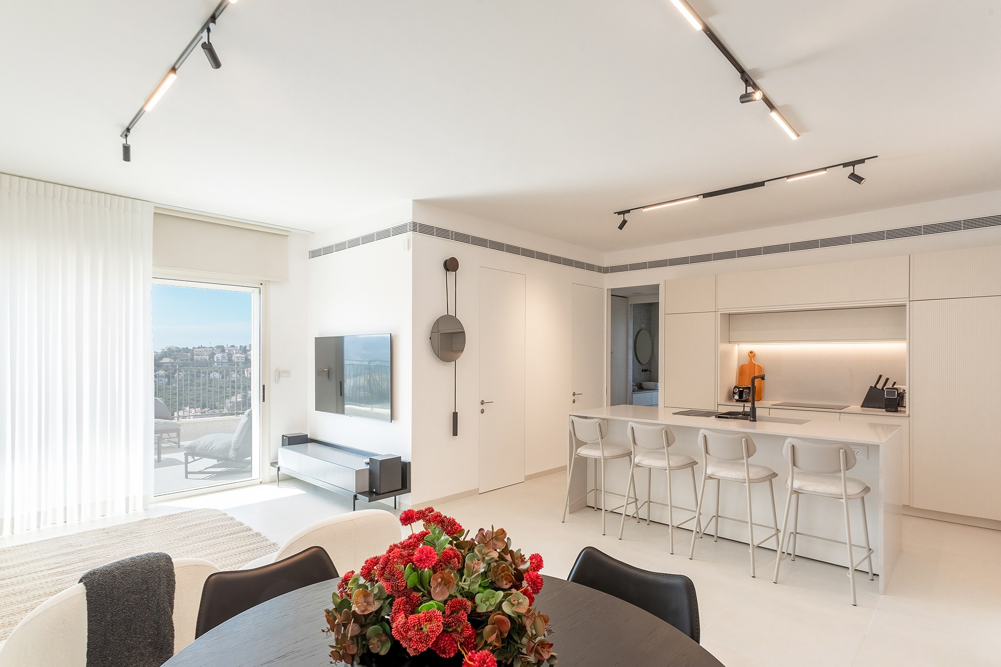 Photographer of property interiors in Israel for Booking and Airbnb