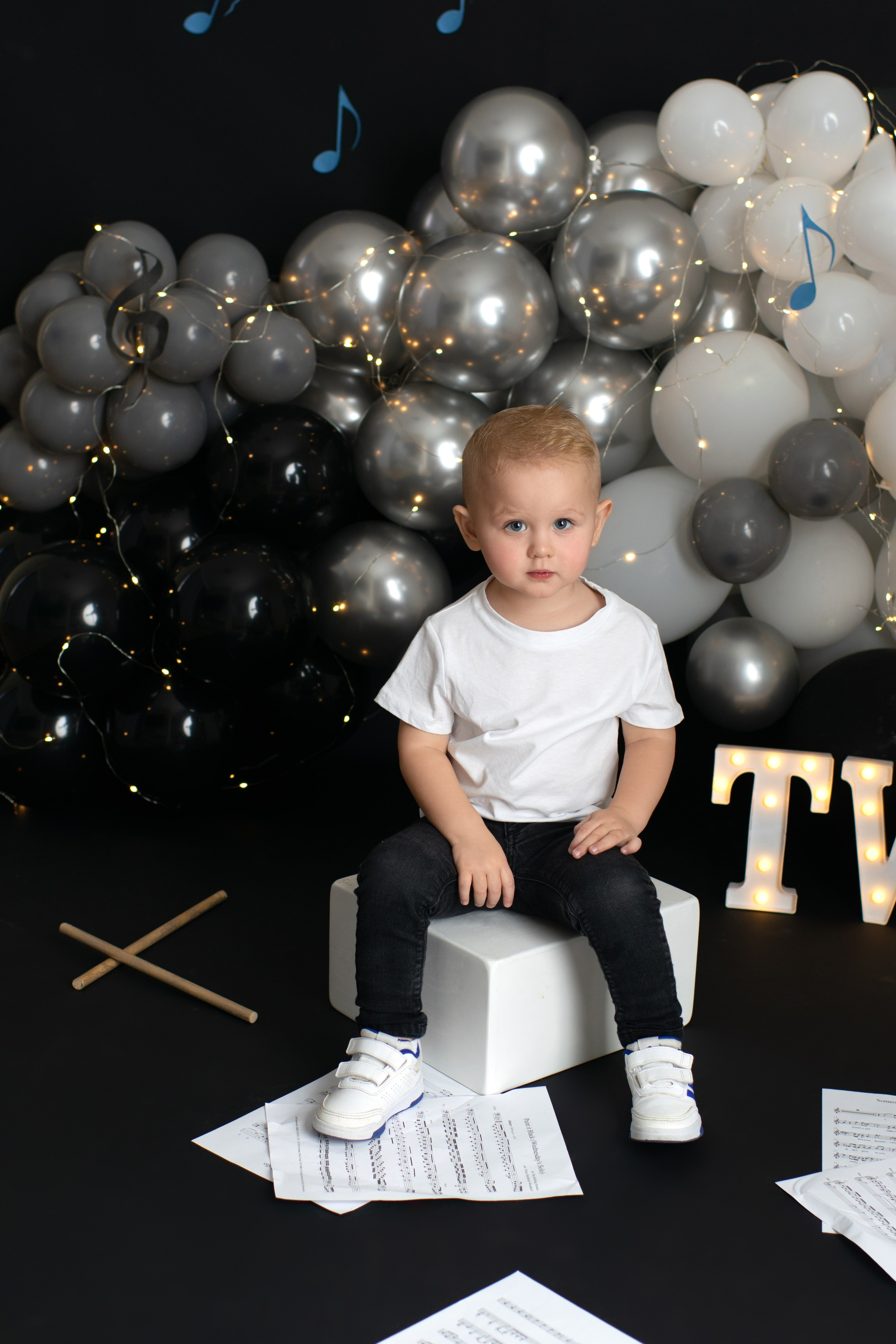 Cake Smash Fotoshooting zum ersten, zweiten Geburtstag. Neugeborene, Baby Fotografin in Düren (NRW) - Vitalina Unruh