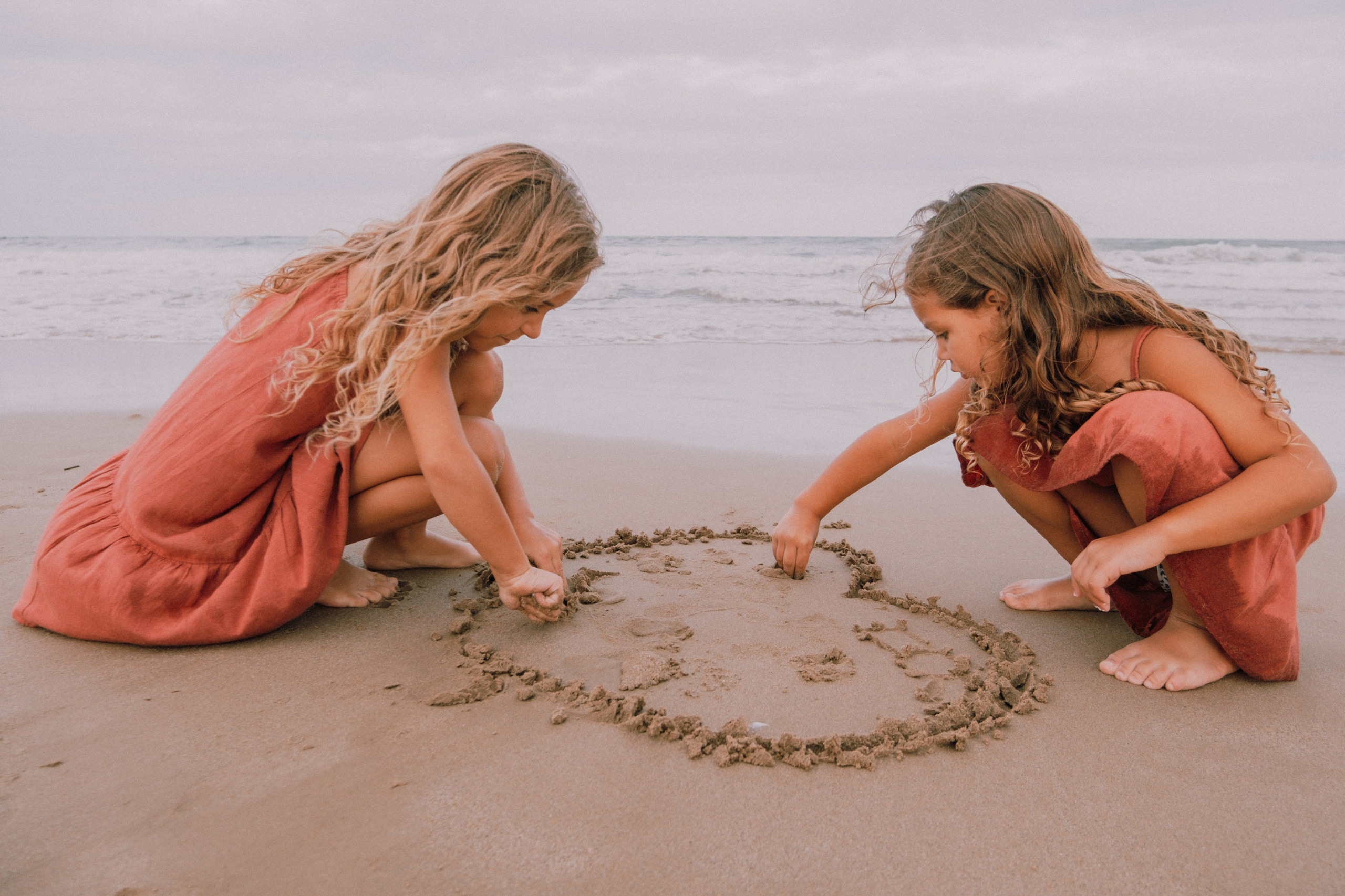 Семейная фотосессия на пляже. Профессиональная фотосъемка в Калафелле — Елена Медведева