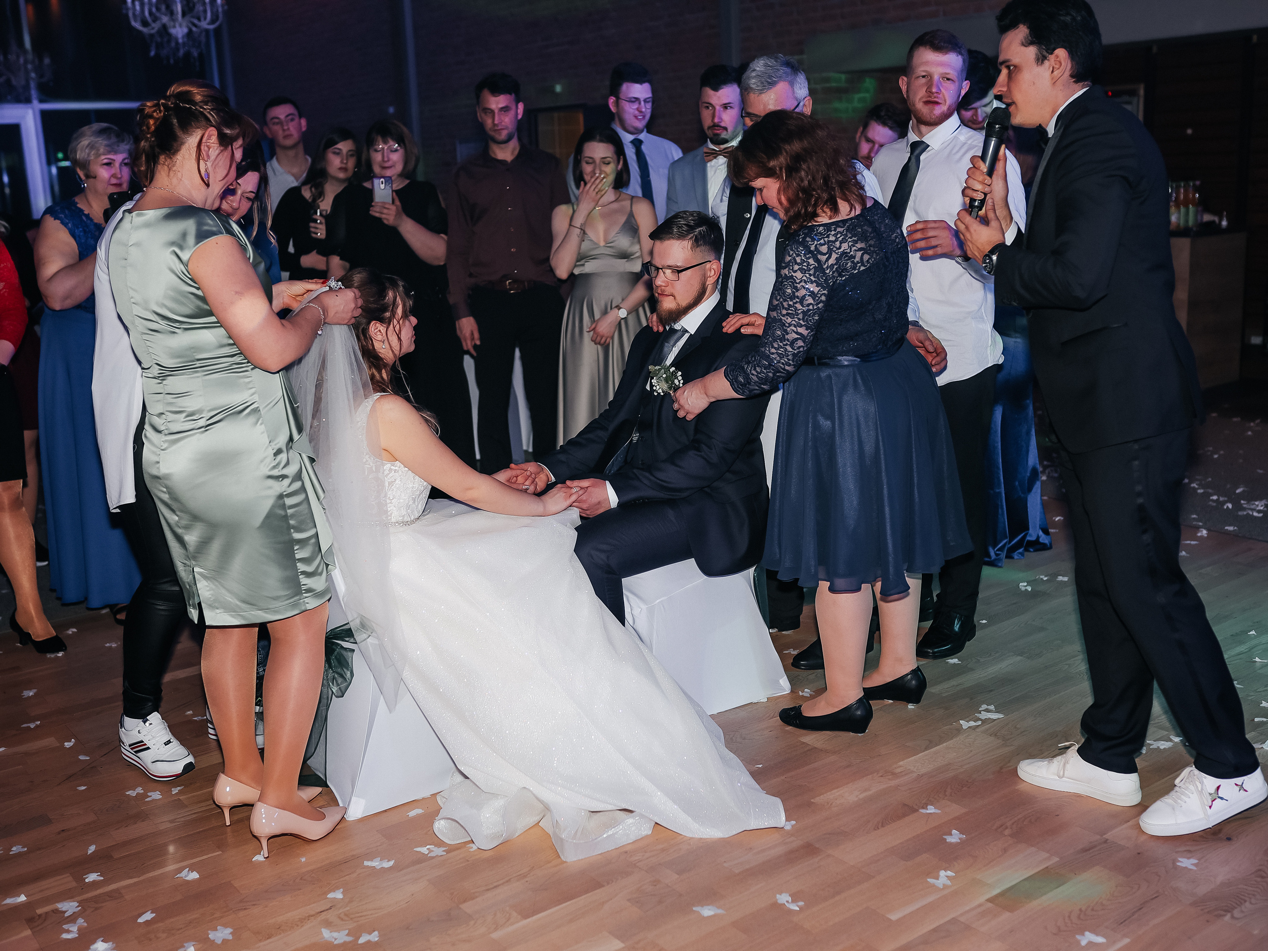 Hochzeitsfeier Reportage. Familien- Fotografin in Marienhafe, Aurich, Emden, Norden, Leer