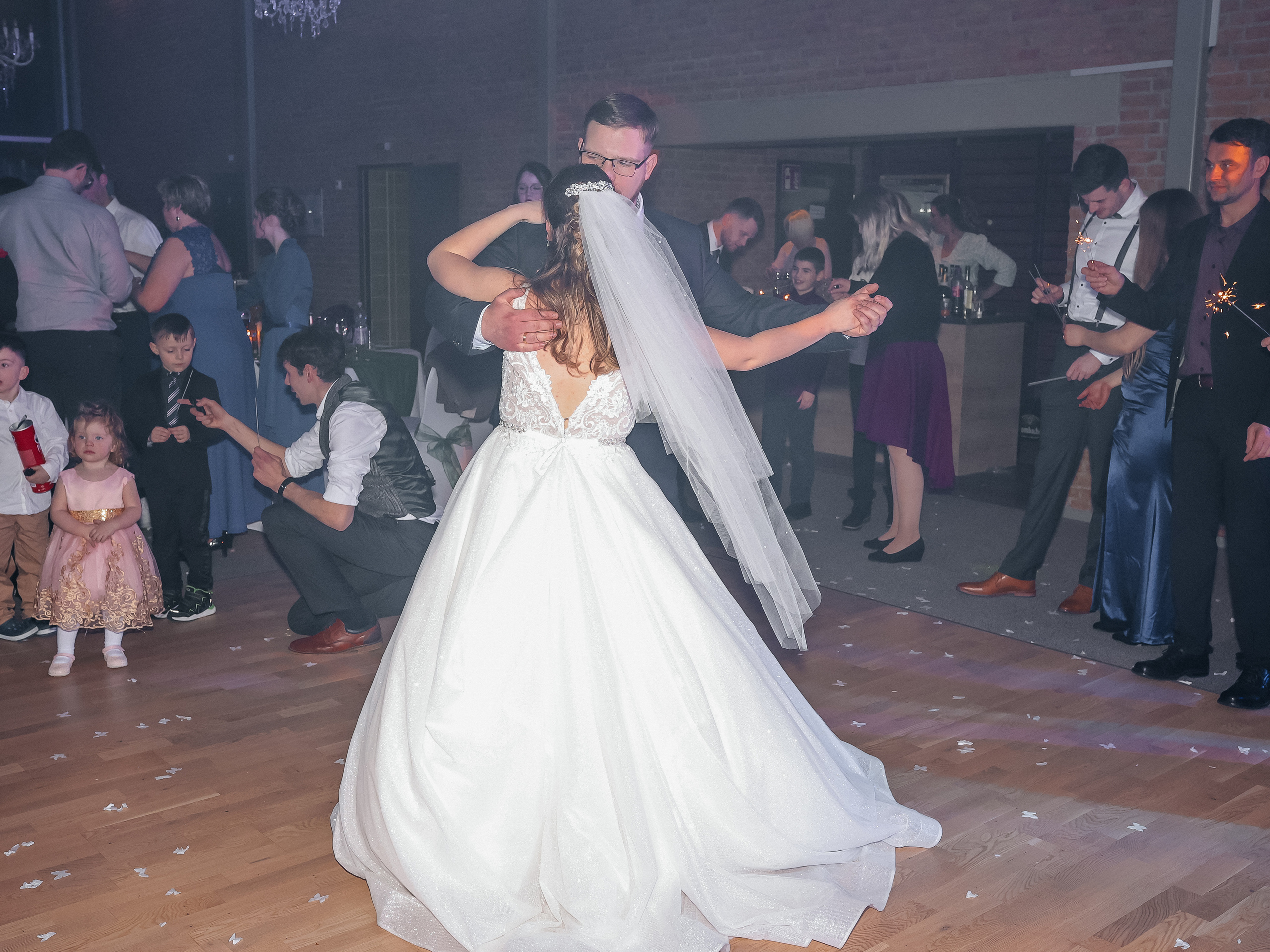 Hochzeitsfeier Reportage. Familien- Fotografin in Marienhafe, Aurich, Emden, Norden, Leer