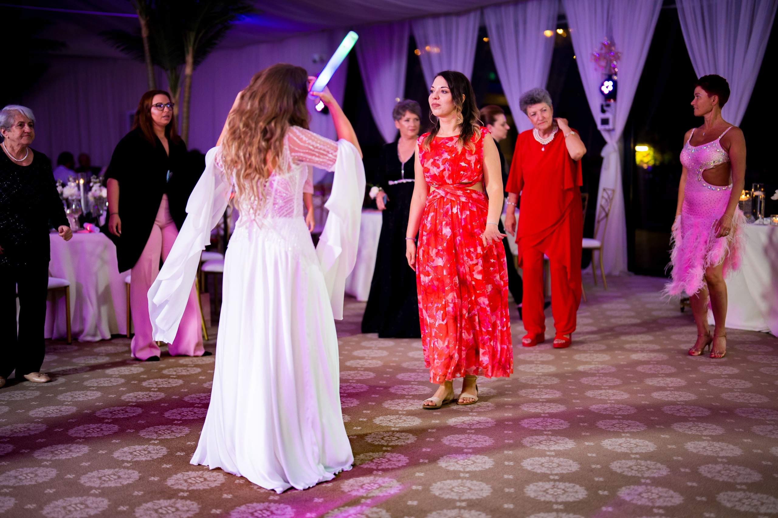 PARTY. Gabriel Florea — Fotograf nuntă București