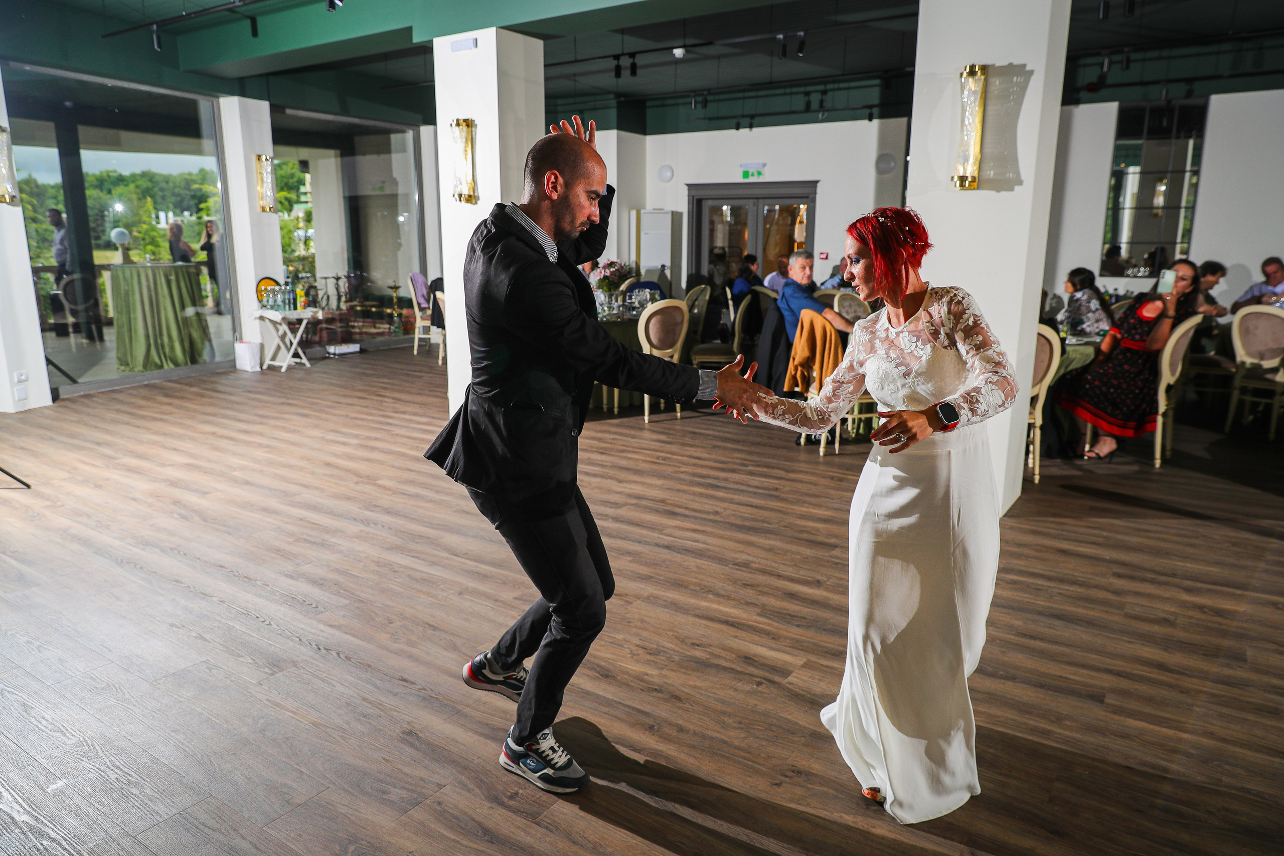 Oana&Bogdan — distractie, rasete, amintiri. Rares Bucur is a professional wedding photographer based in Cluj-Napoca, Romania, specializing in wedding photography