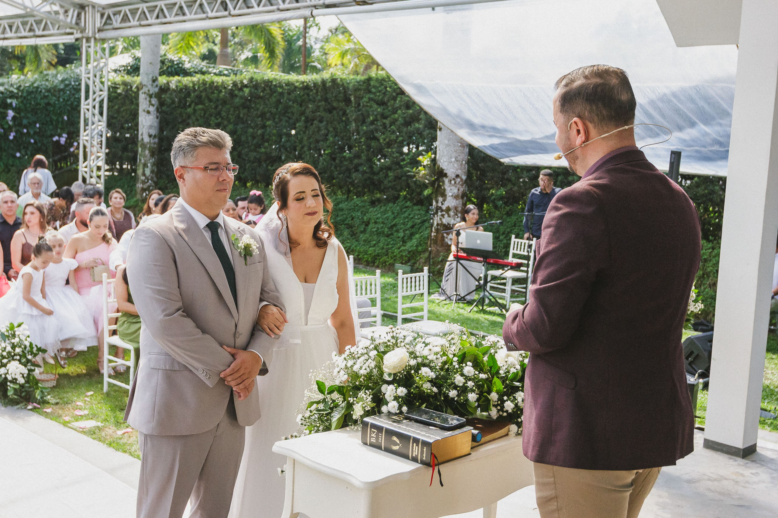 Celebração de casamento de dia
