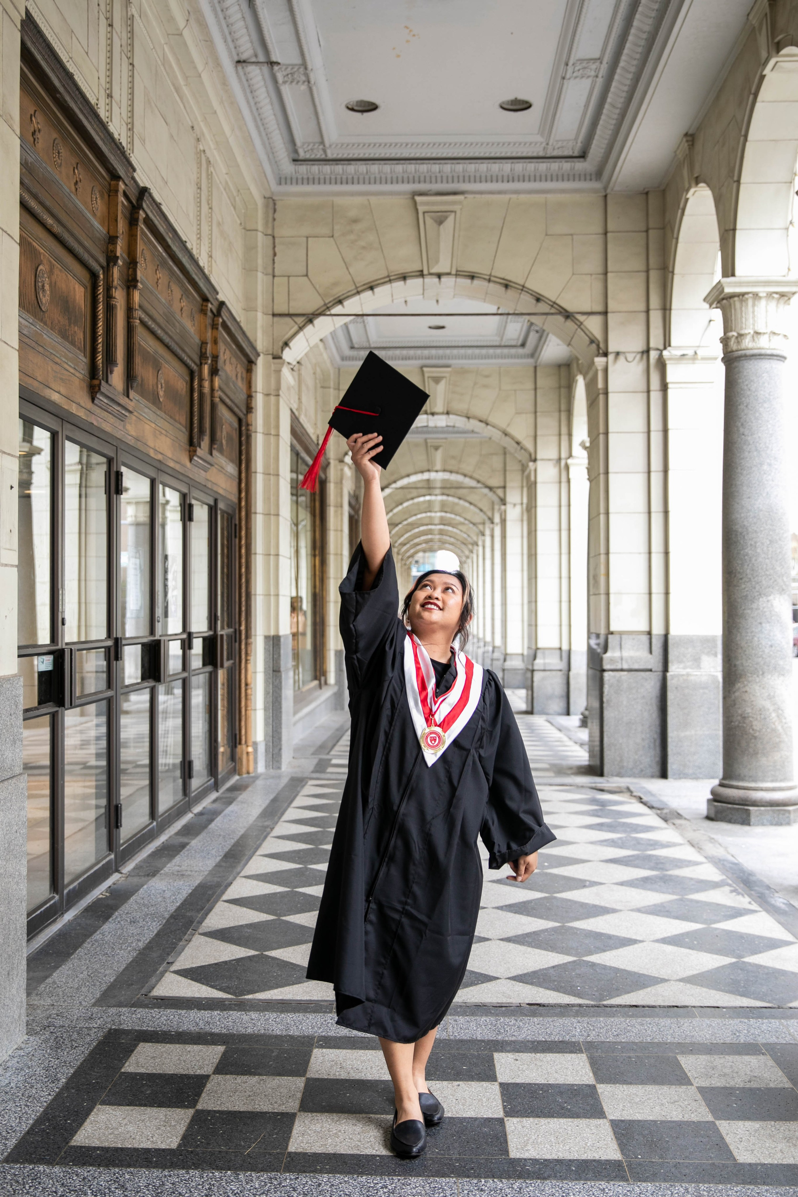 Hoeving Graduation — Downtown Calgary. Fotografía accesible en Calgary
