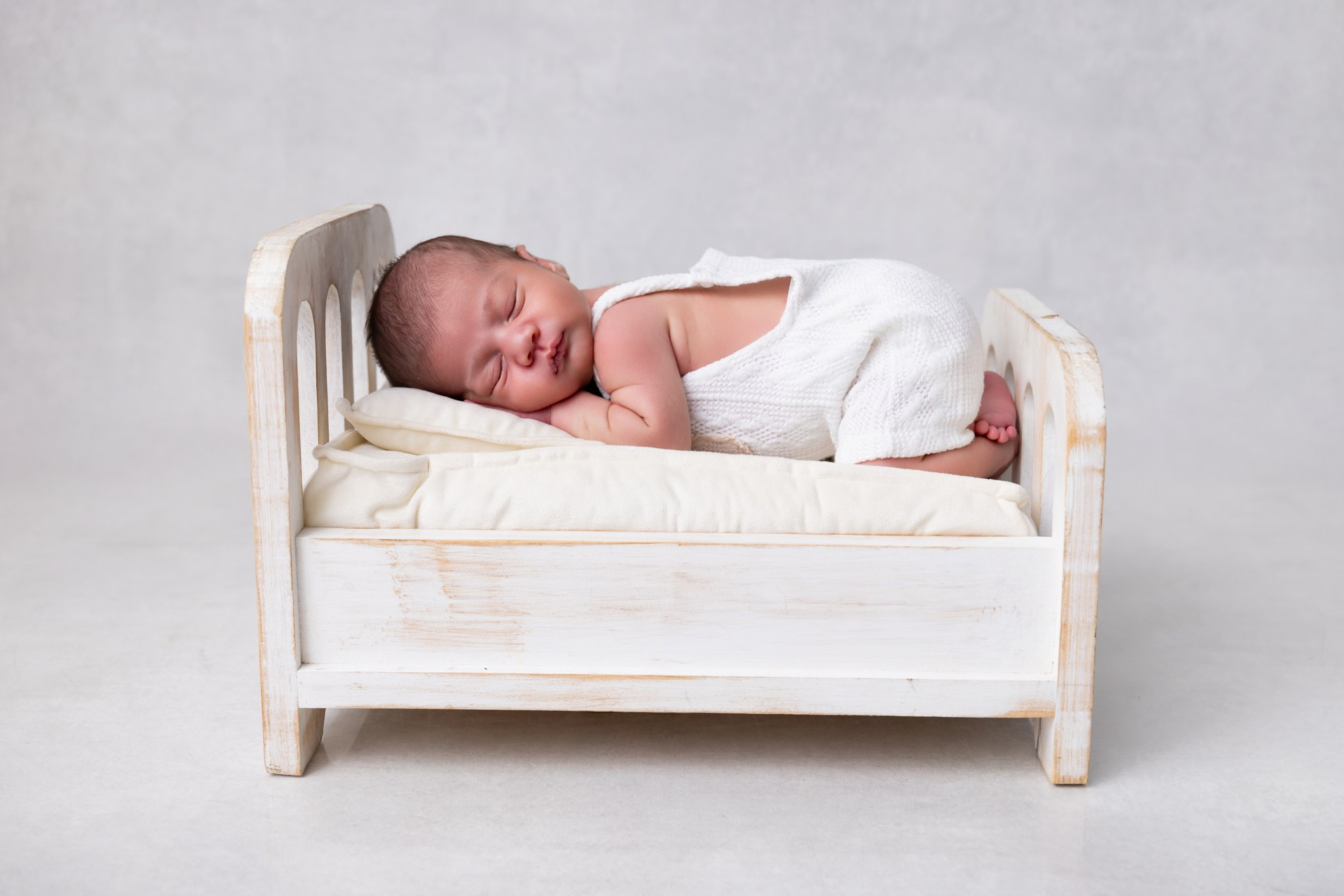 Dante Newborn Photoshoot. Professional family, maternity & newborn photographer in North Charleston, SC, creating timeless portraits