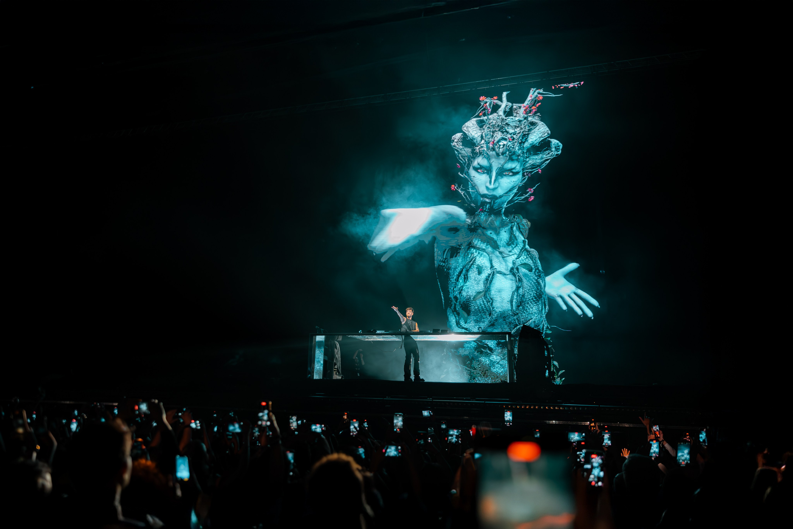Martin Garrix. Commercial and Event photographer Eltaj