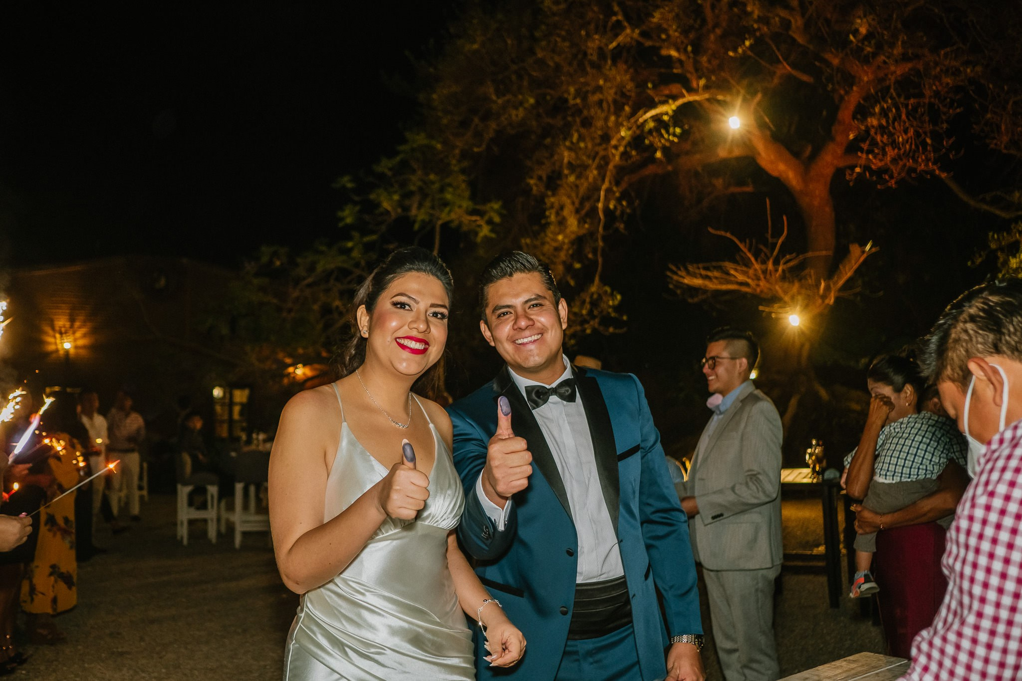 Yenisel & Raul / Tepoztlan. Wedding and family photographer in Mexico City