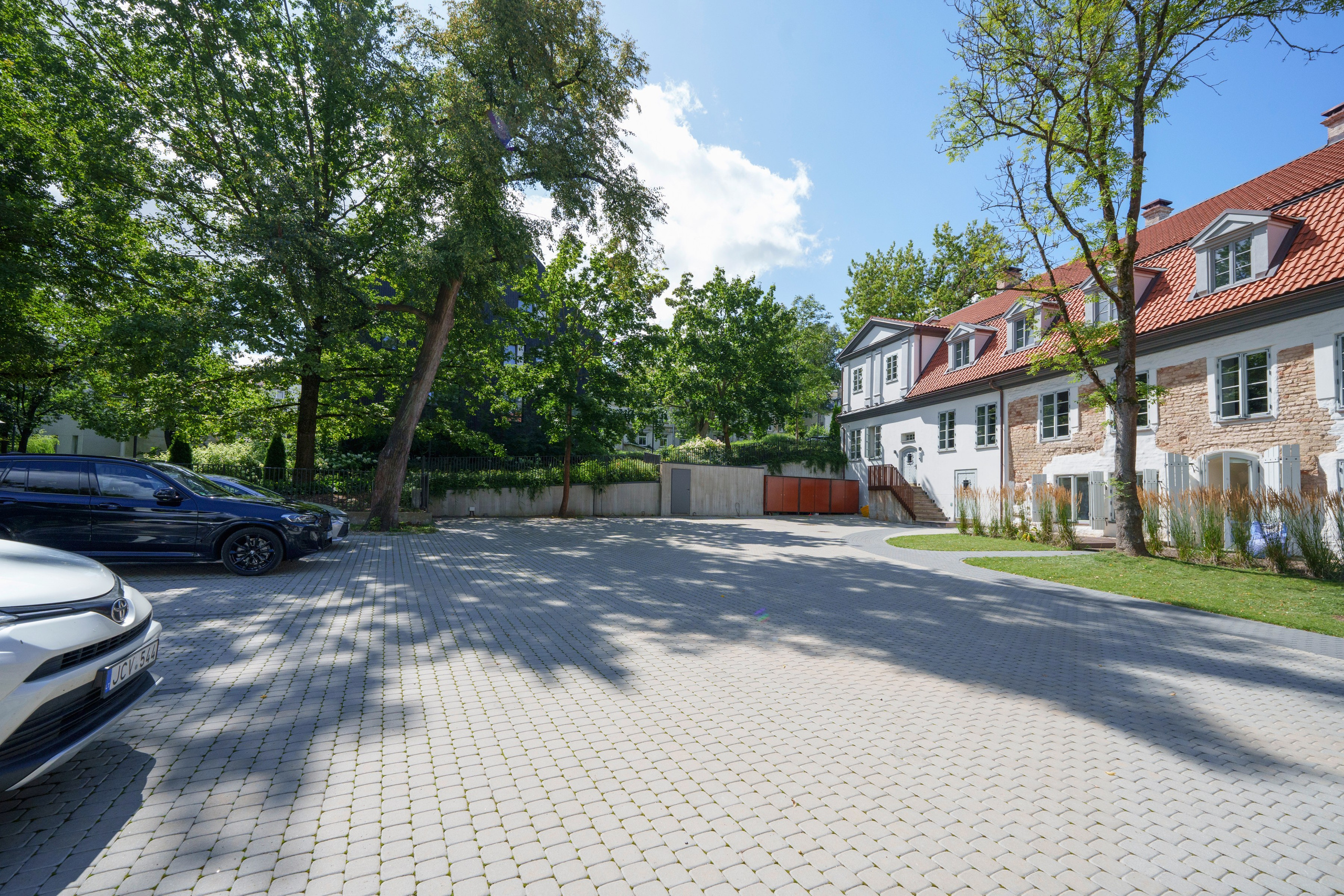 Teatro g. 7 , Vilnius. Elina Sapiega fotografė Vilniuje