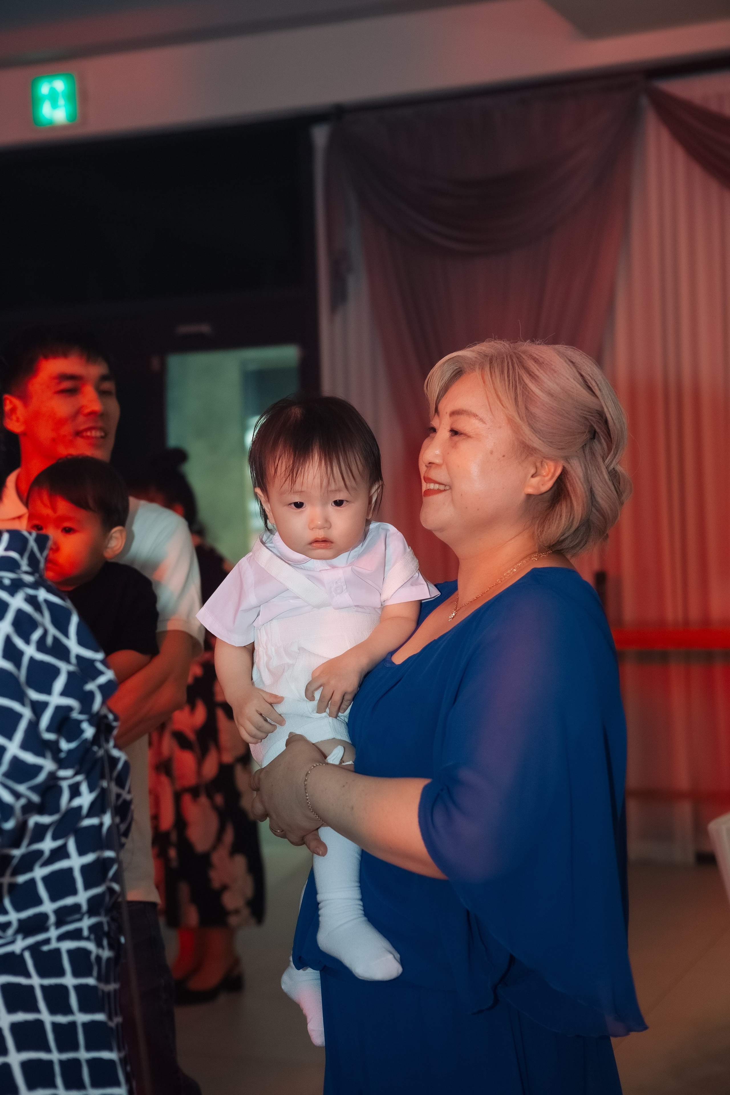 Тео дома и в ресторане. Фотограф беременности, ньюборн и годовасиков в Корее Жанна Хан