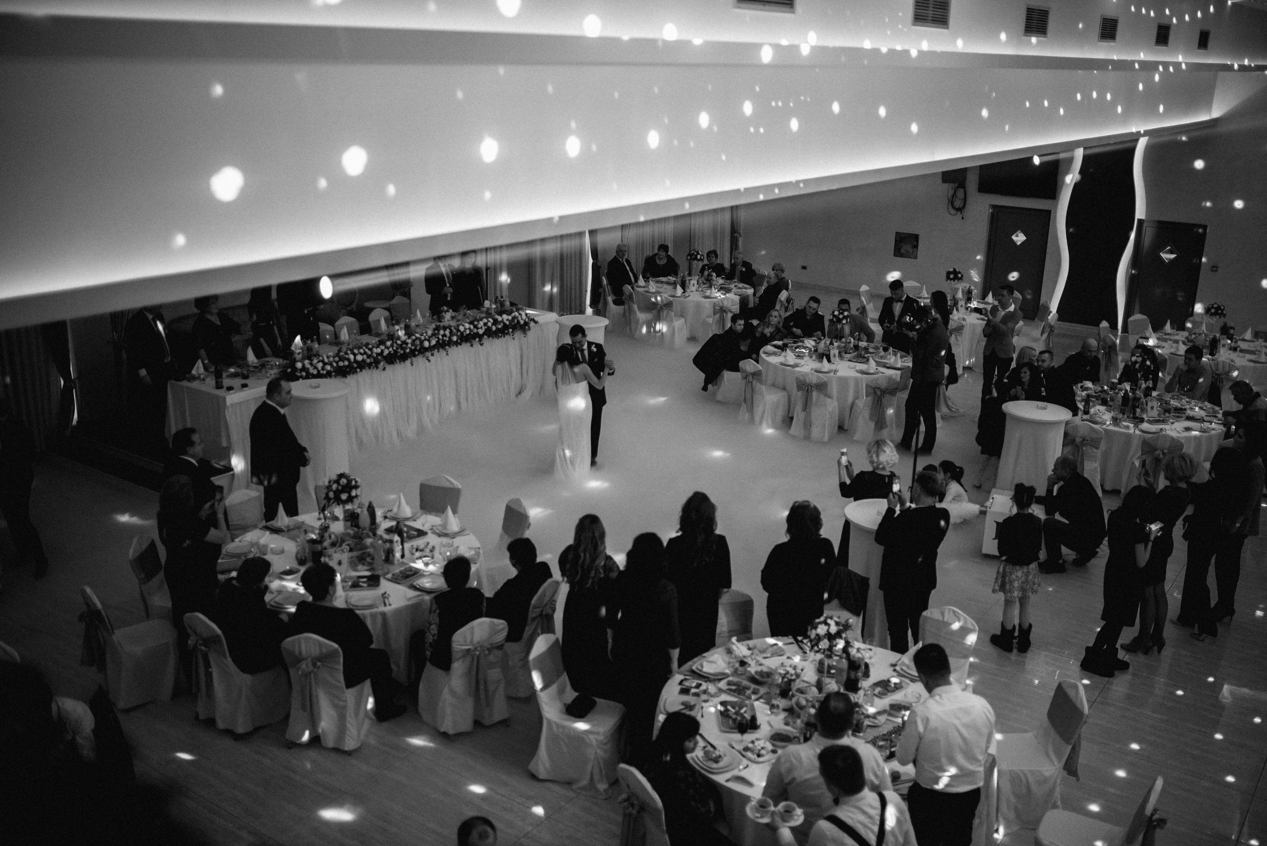 Ešli i Aleks. Wedding, family and destination photographer. Based in Serbia, available for the whole world