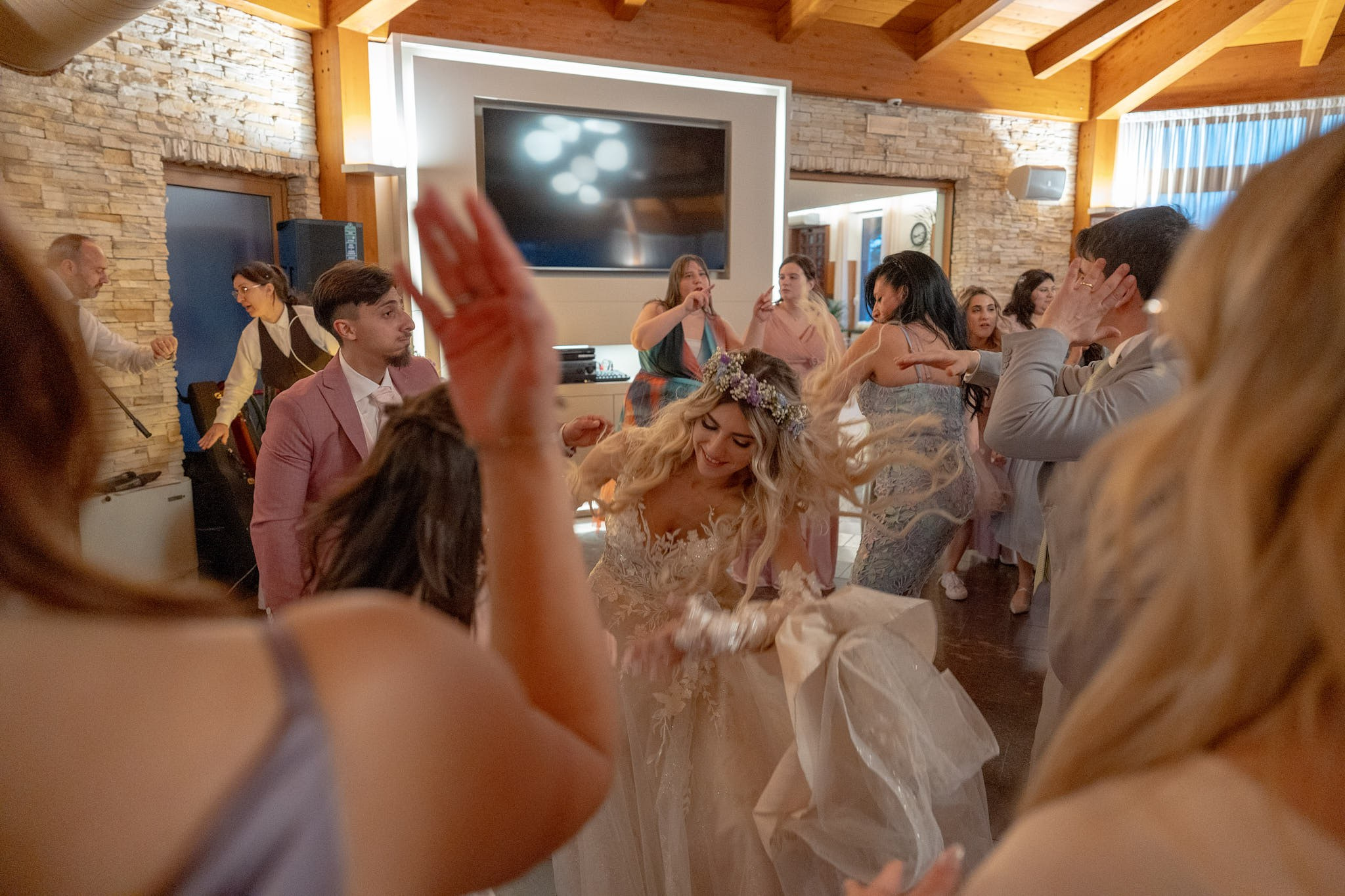 Angelo & Claudia. Fotografo matrimonio Lago di Como Ferrari Media Production