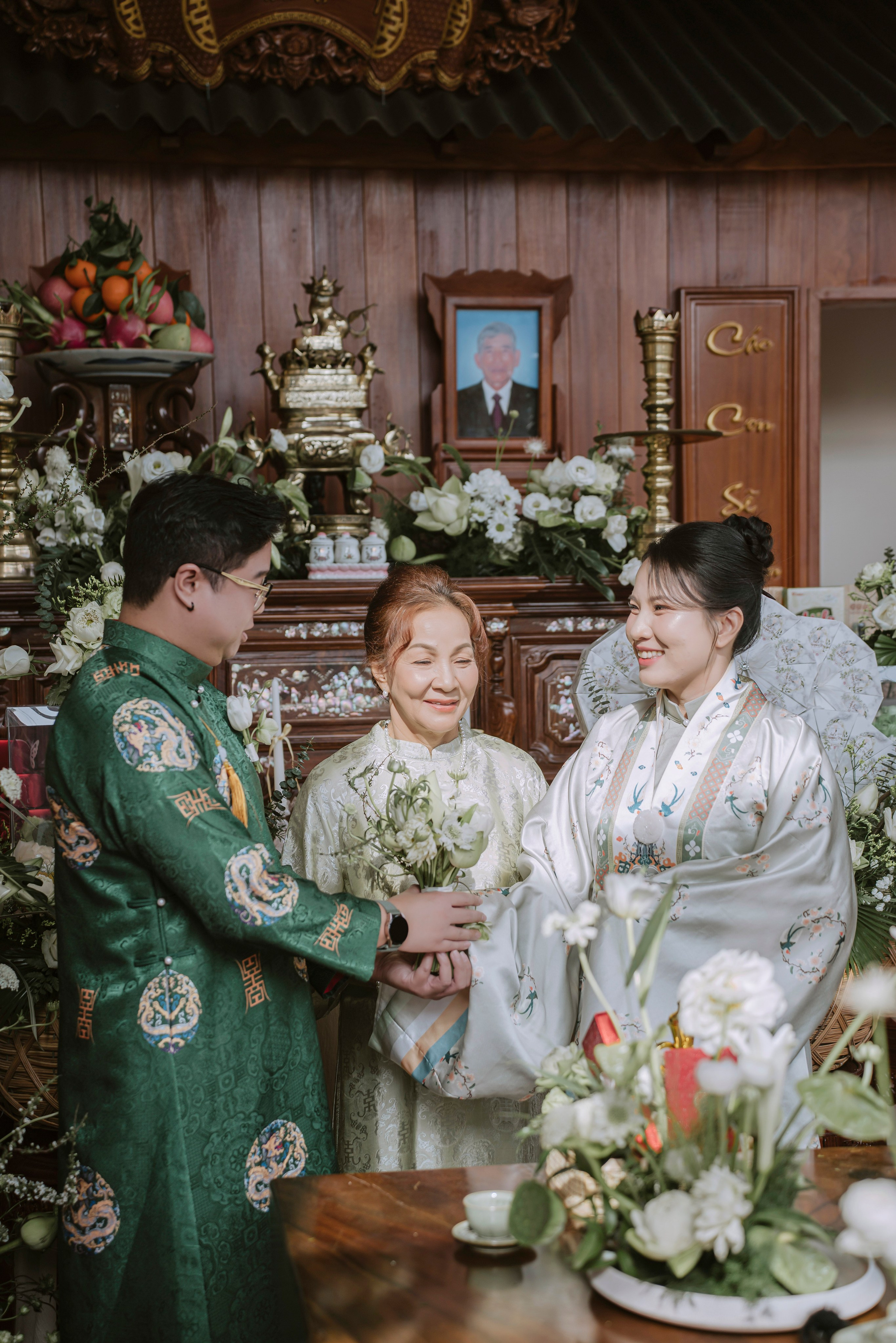AMI & KEN. WEDDING PHOTOGRAPHER IN VIETNAM