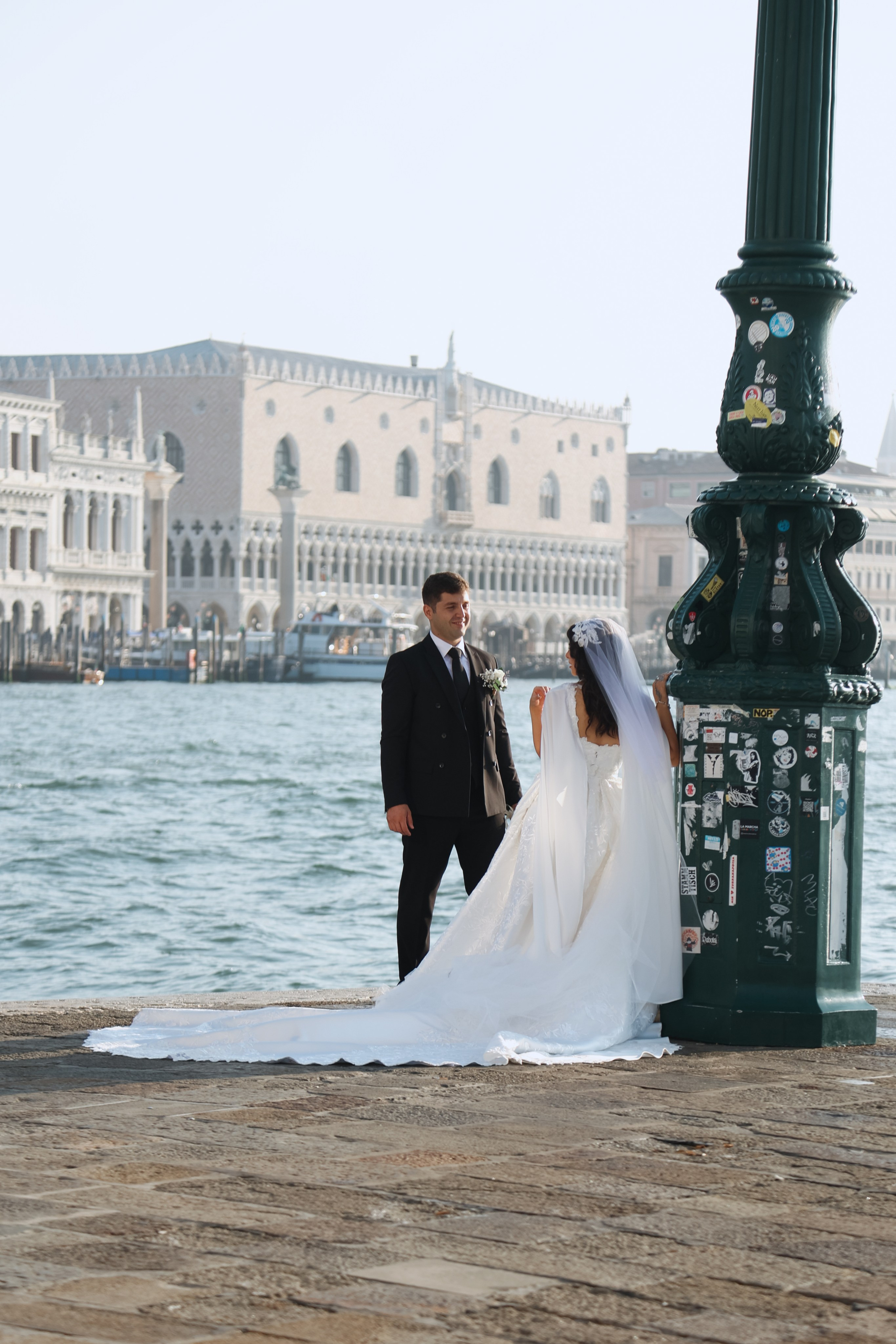 Armenian wedding at San Lazzaro degli Armeni. Photographer in Venice, Viktoria Antonova