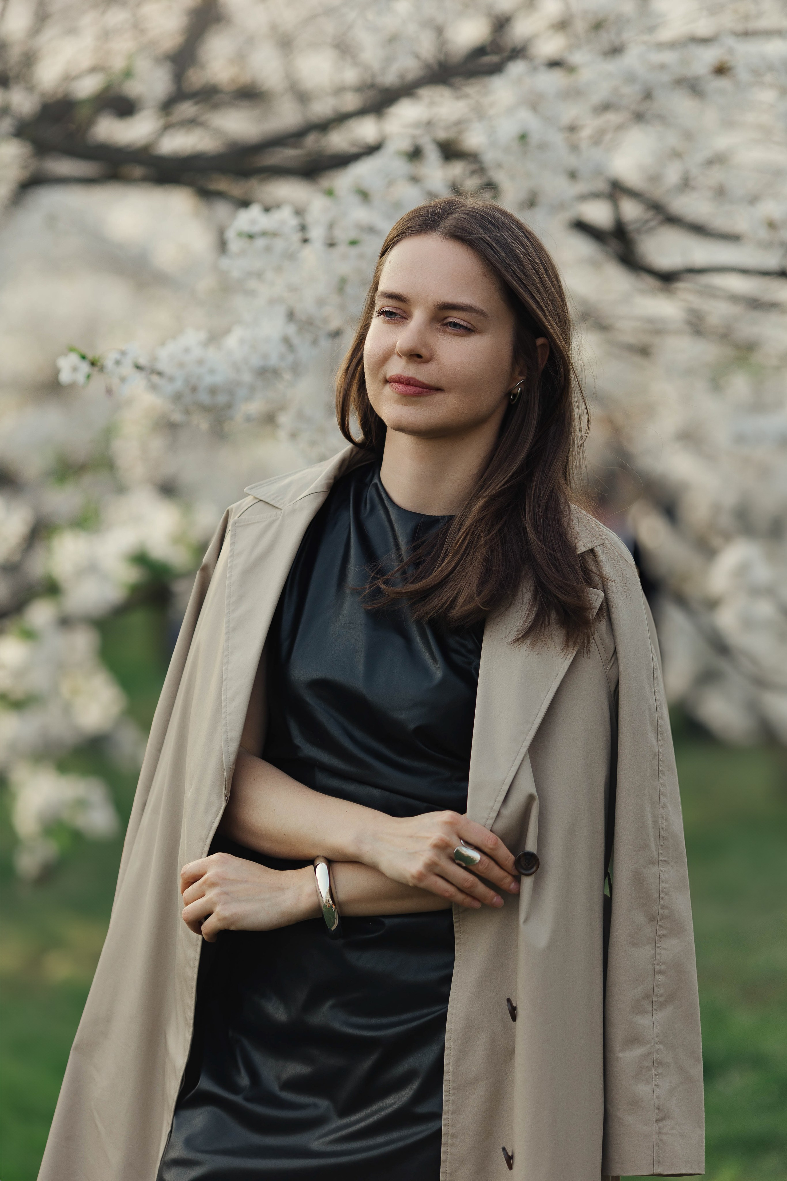 Прогулка Ольги в сакуре. Family photographer in Vilnuis Svetlana Naumova