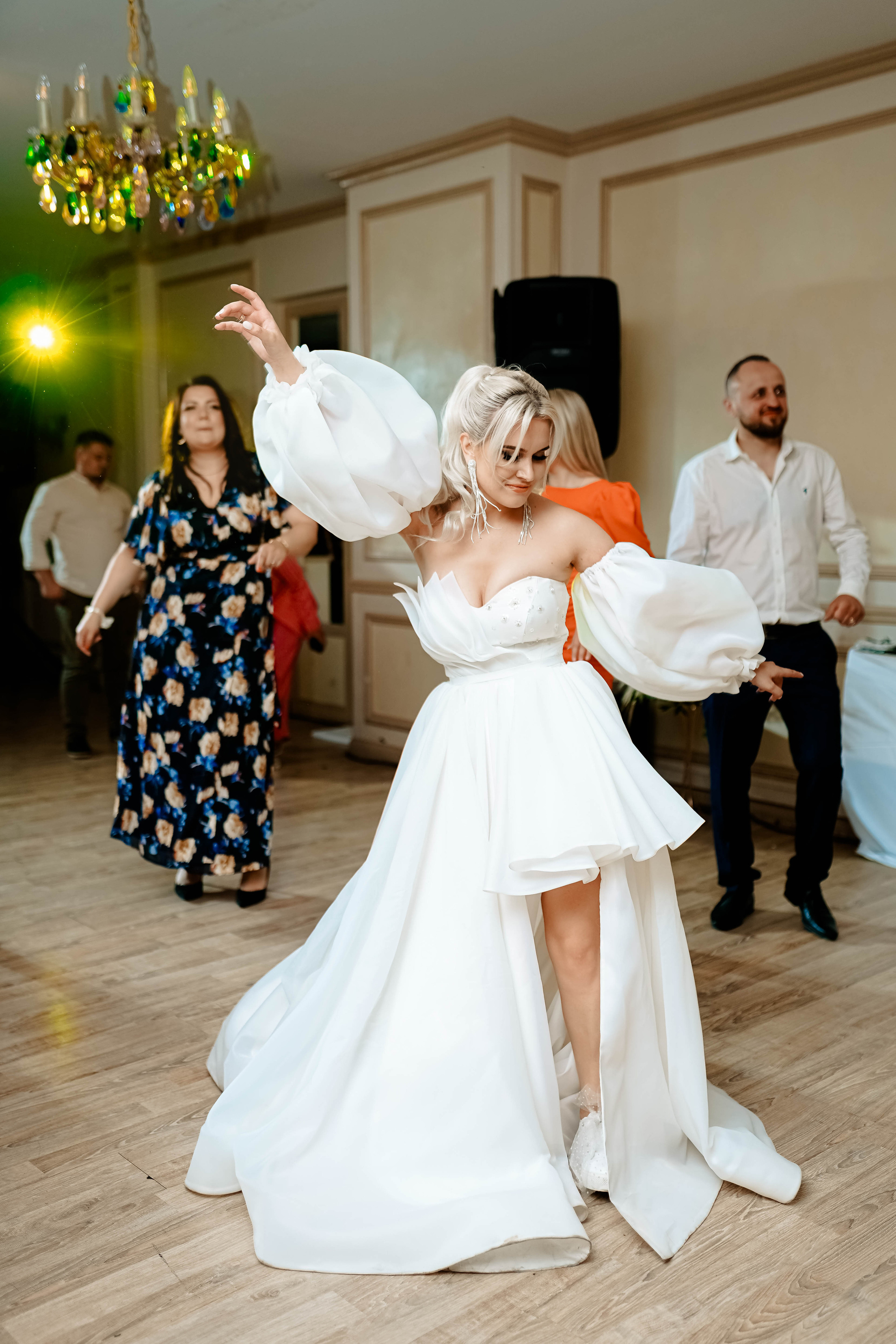 Wedding N&E. Https://www.instagram.com/grosu.photography?igsh=MTR6Y2xobGw1ZTluZg%3D%3D&utm_source=qr