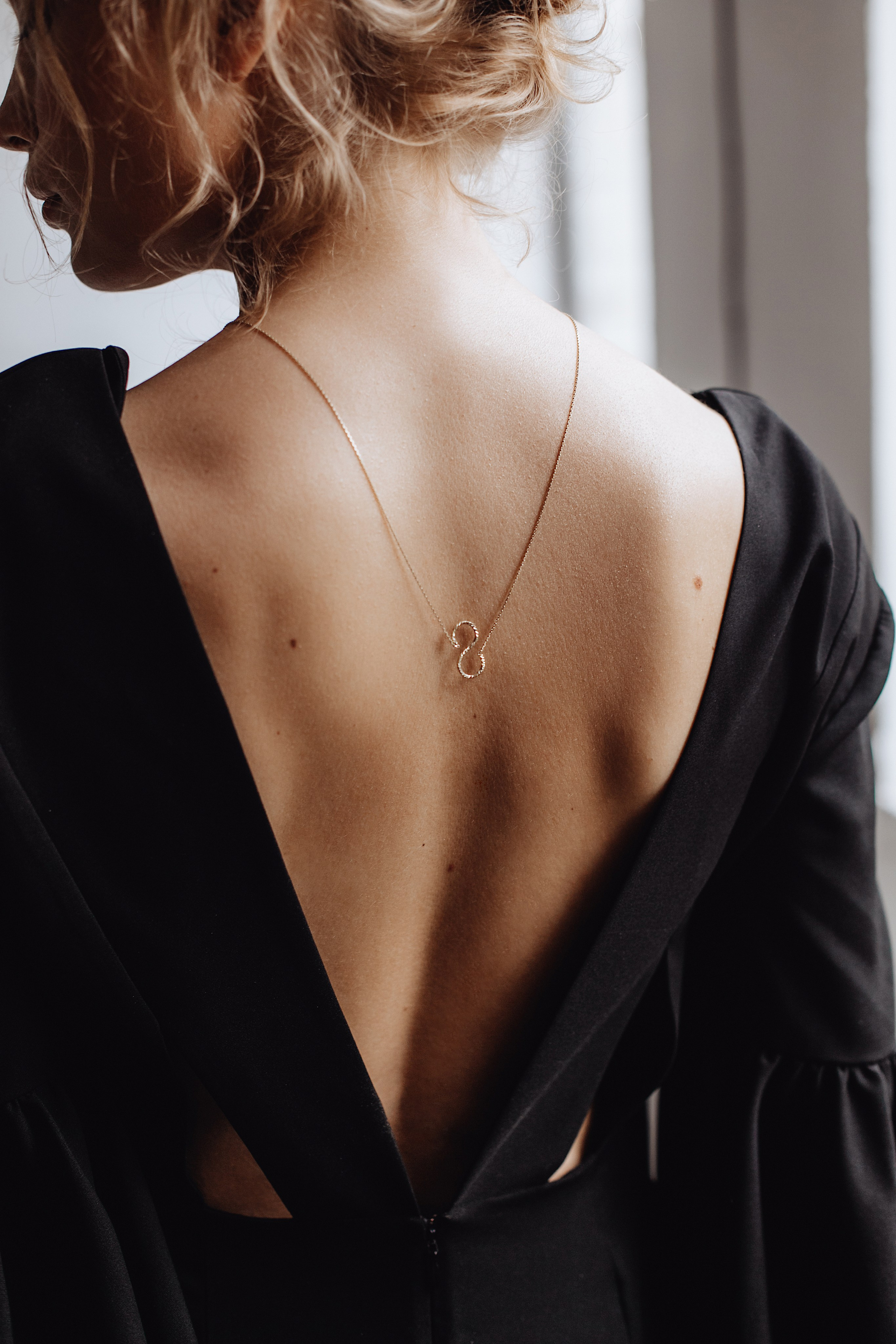 Light and shadow. Amazing photo session at a time convenient for you. Y