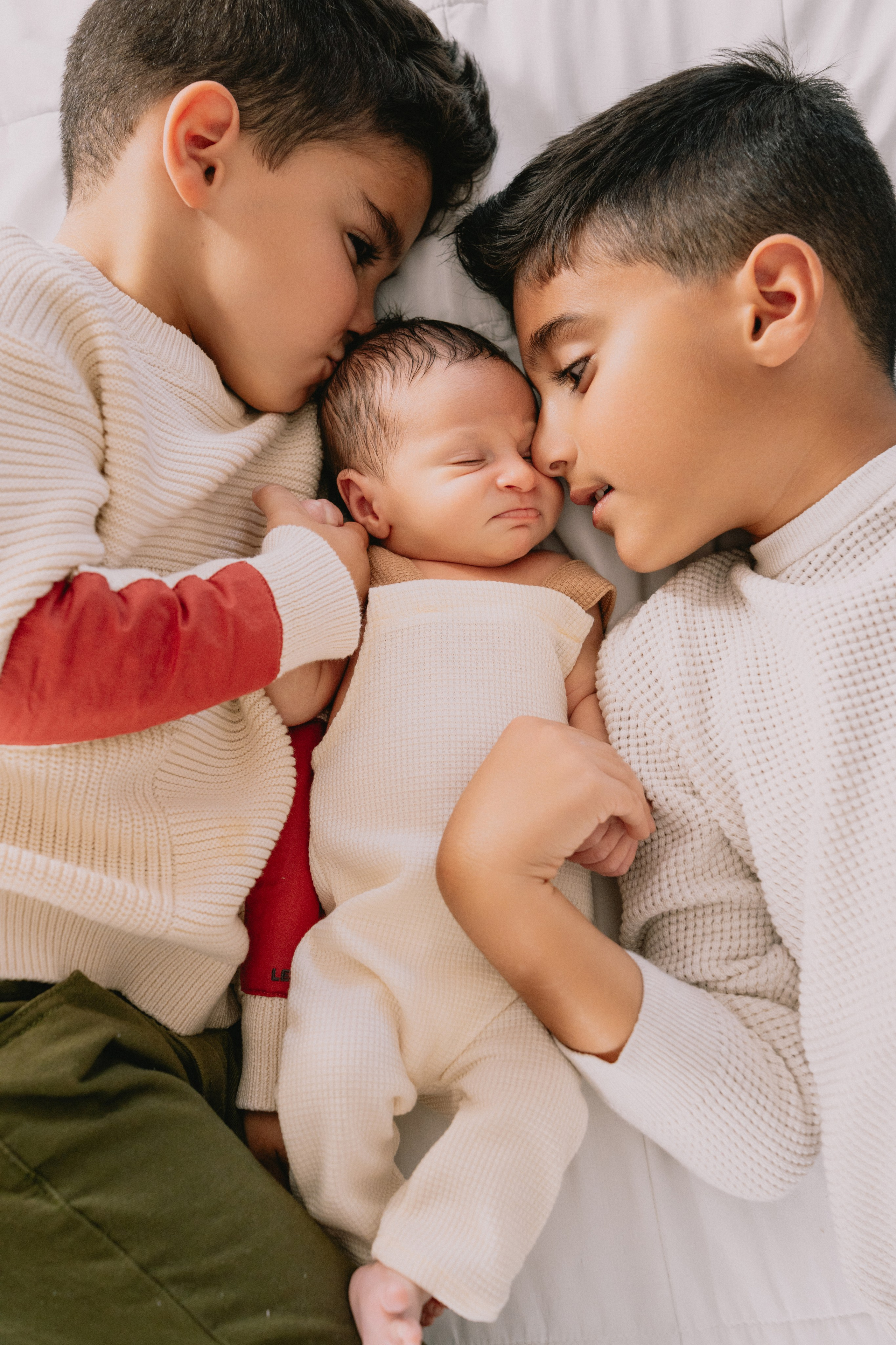 Newborn & Dad Photography – Capturing Precious Father-Baby Bonding. Alisa Tant — Family and newborn photographer Bucks County, Montgomery county, Philadelphia, NJ