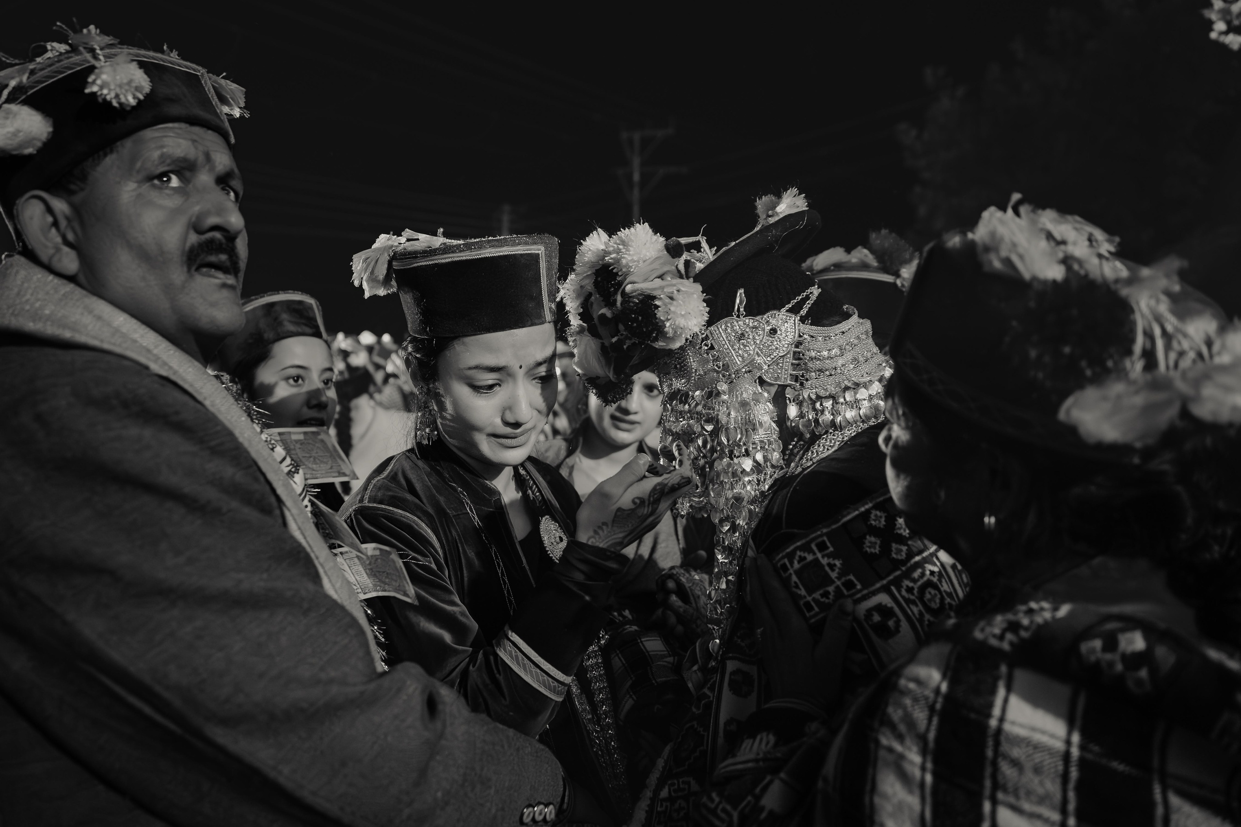 Arti & Akshay. Wedding and Family photographer in india