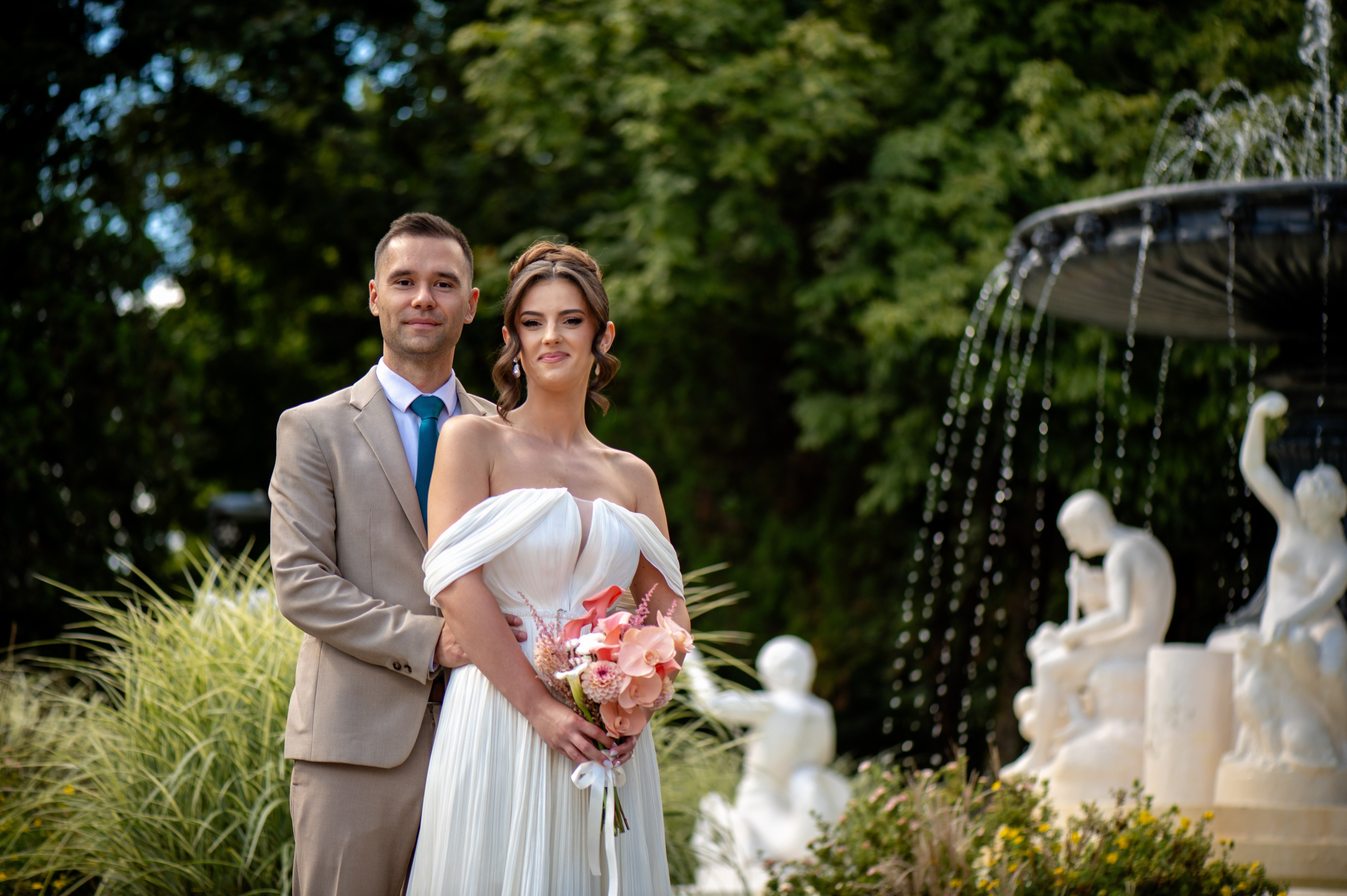 Andreea & Catalin. Www.paulcatalin.ro