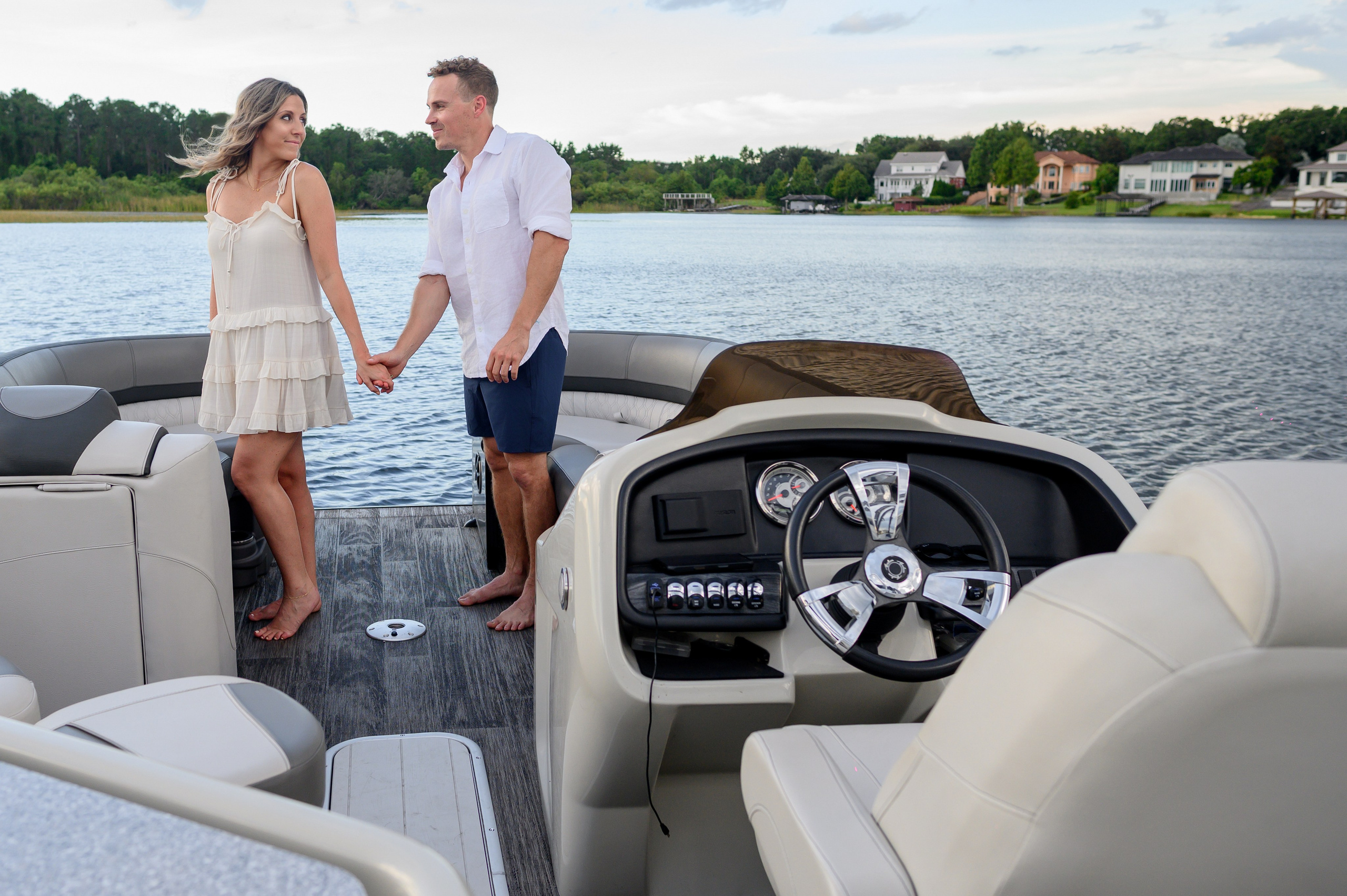 Where Love Meets Golden Light — A Romantic Boat Photoshoot in Florida