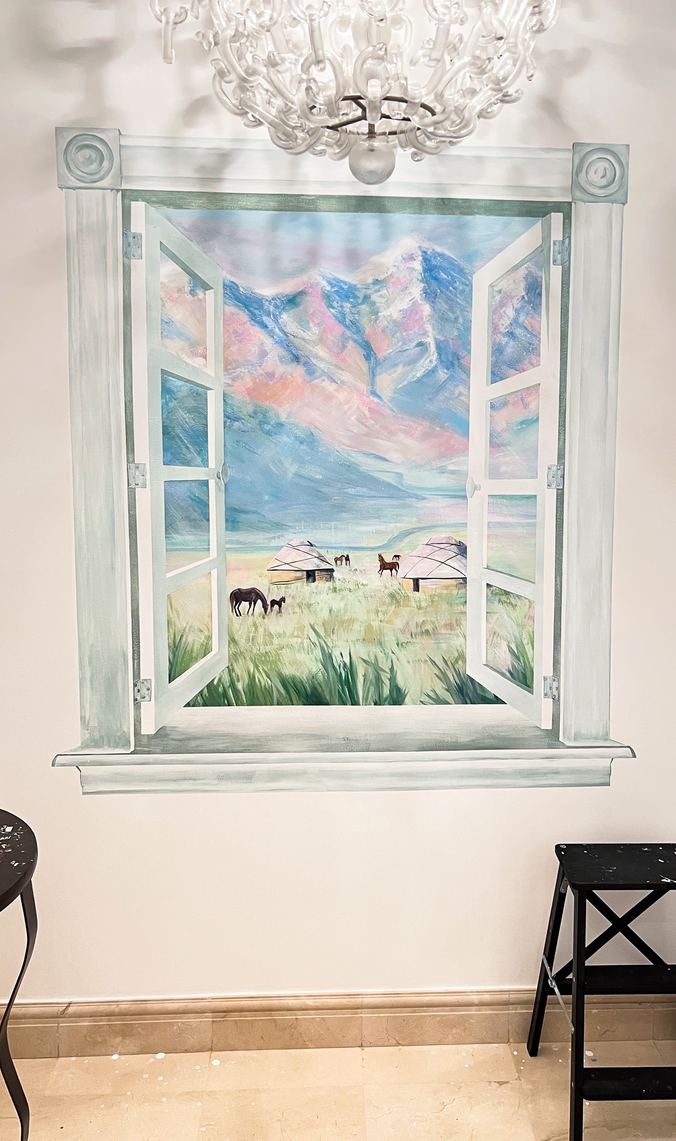 Wall painting. Professional Artist, teacher of art, Artistic Photographer In Dubai (U