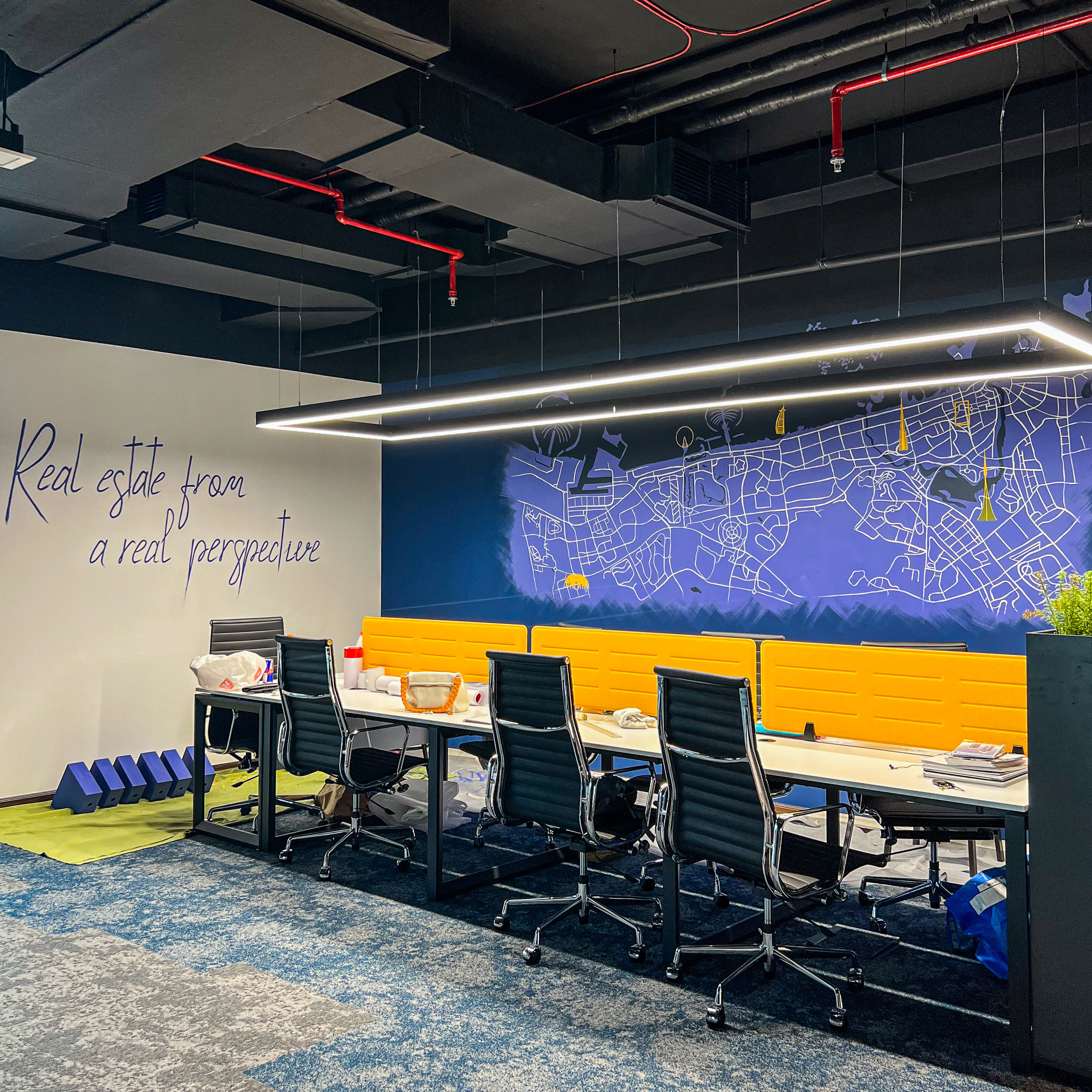 Wall painting. Professional Artist, teacher of art, Artistic Photographer In Dubai (U