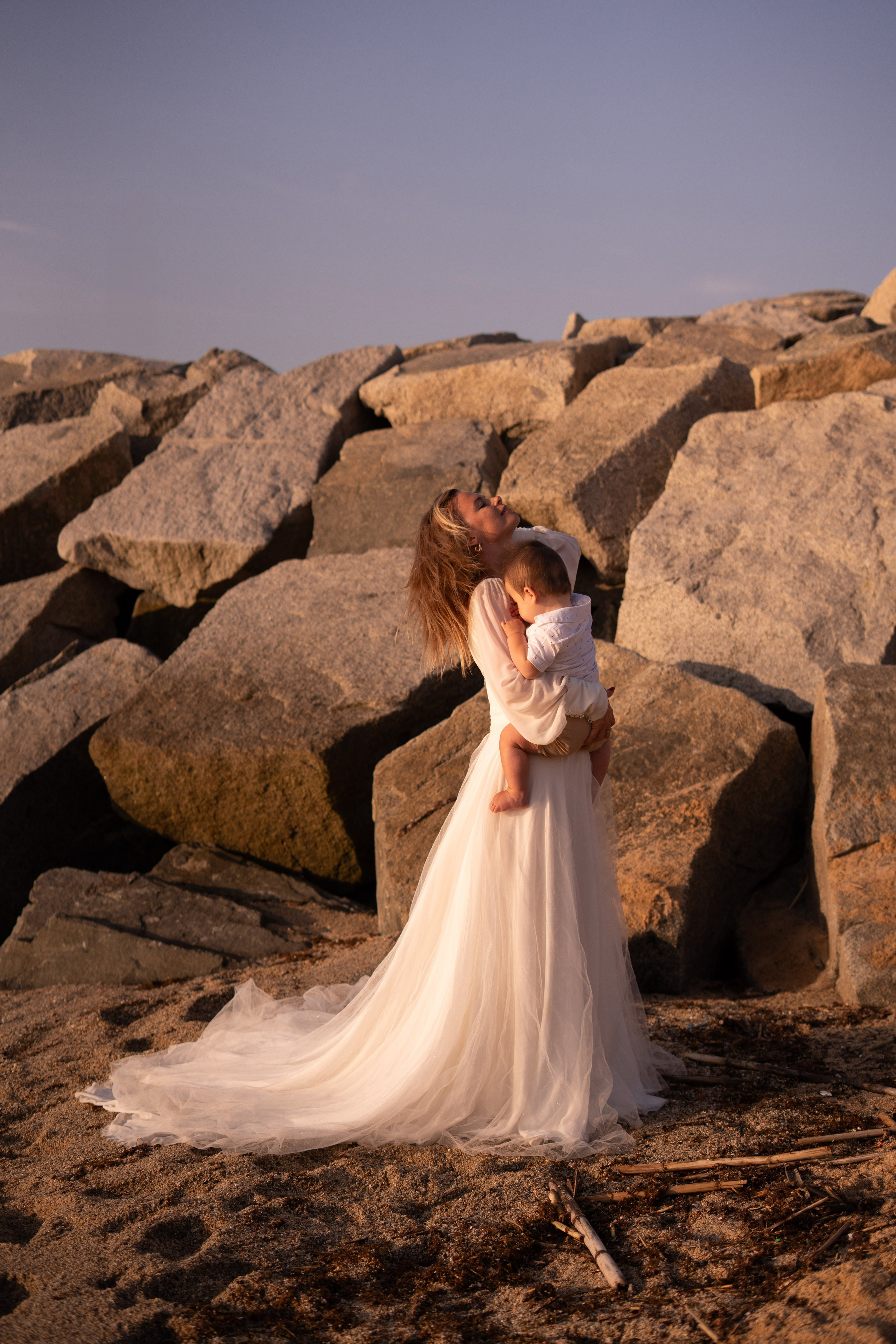 Callate y besame. Film and photography for weddings and brands in Barcelona