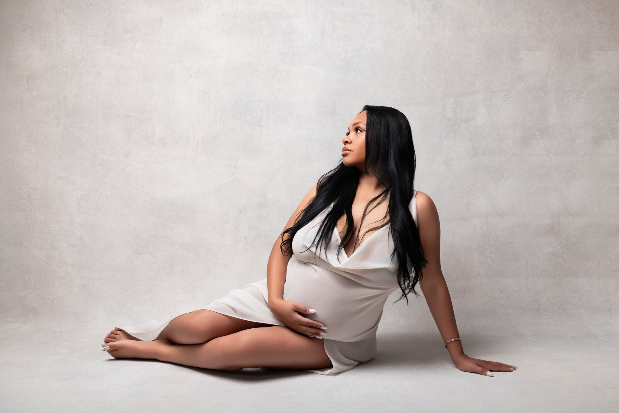 Kayli Maternity Photoshoot. Professional family, maternity & newborn photographer in North Charleston, SC, creating timeless portraits