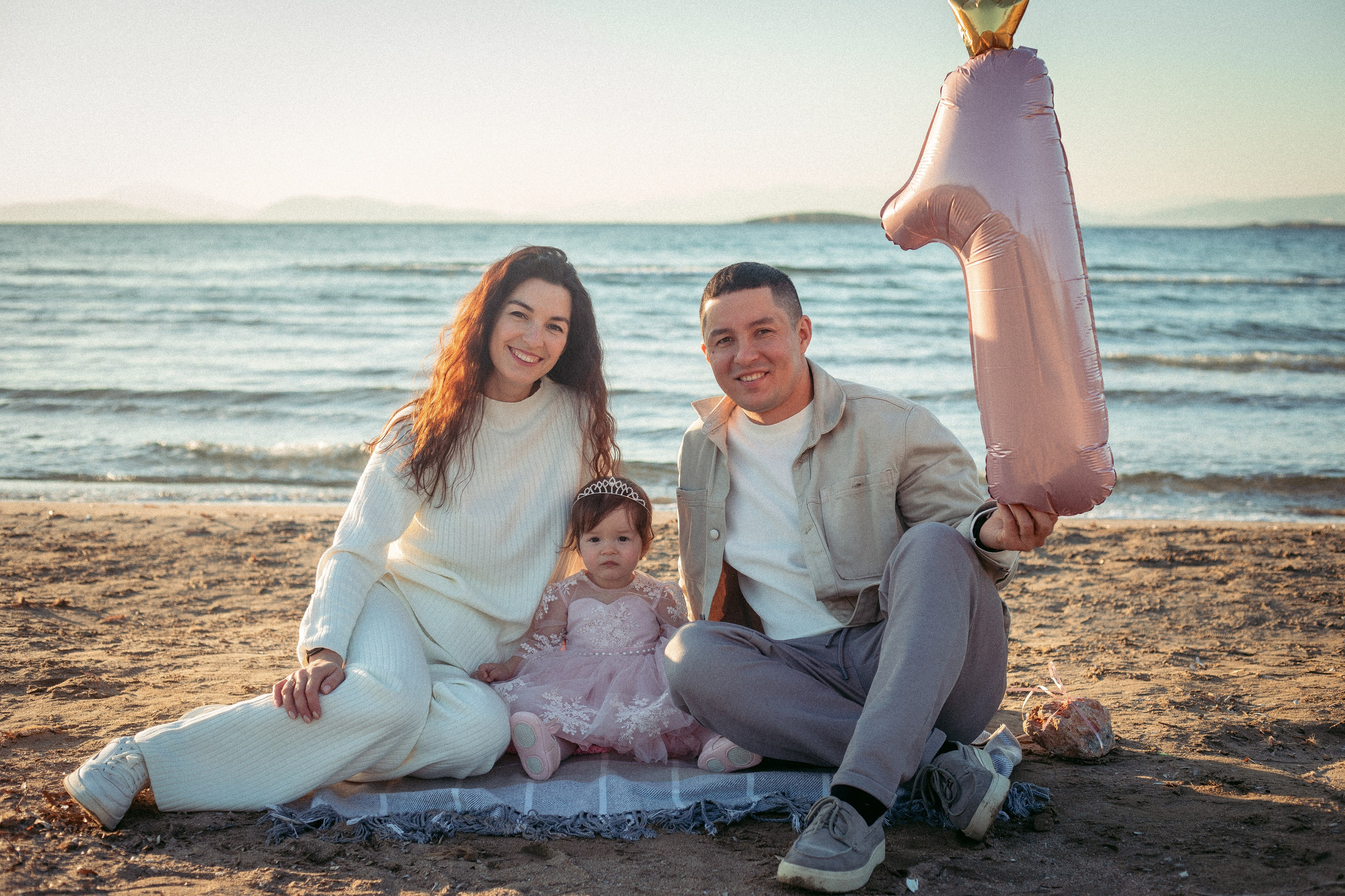 Little Beach Celebration. Family Photographer in Greece